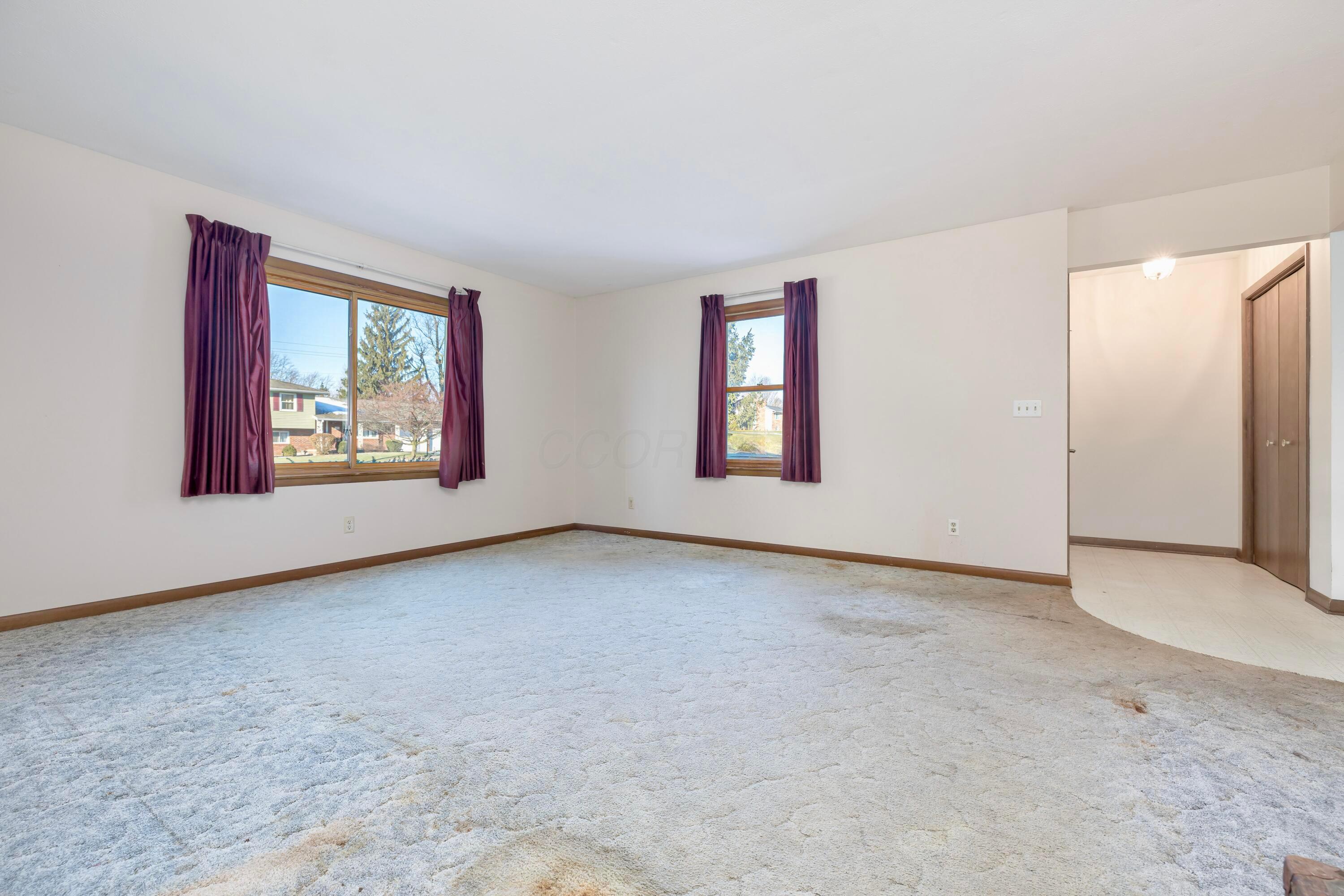 516 Newford Drive Property Photo 3