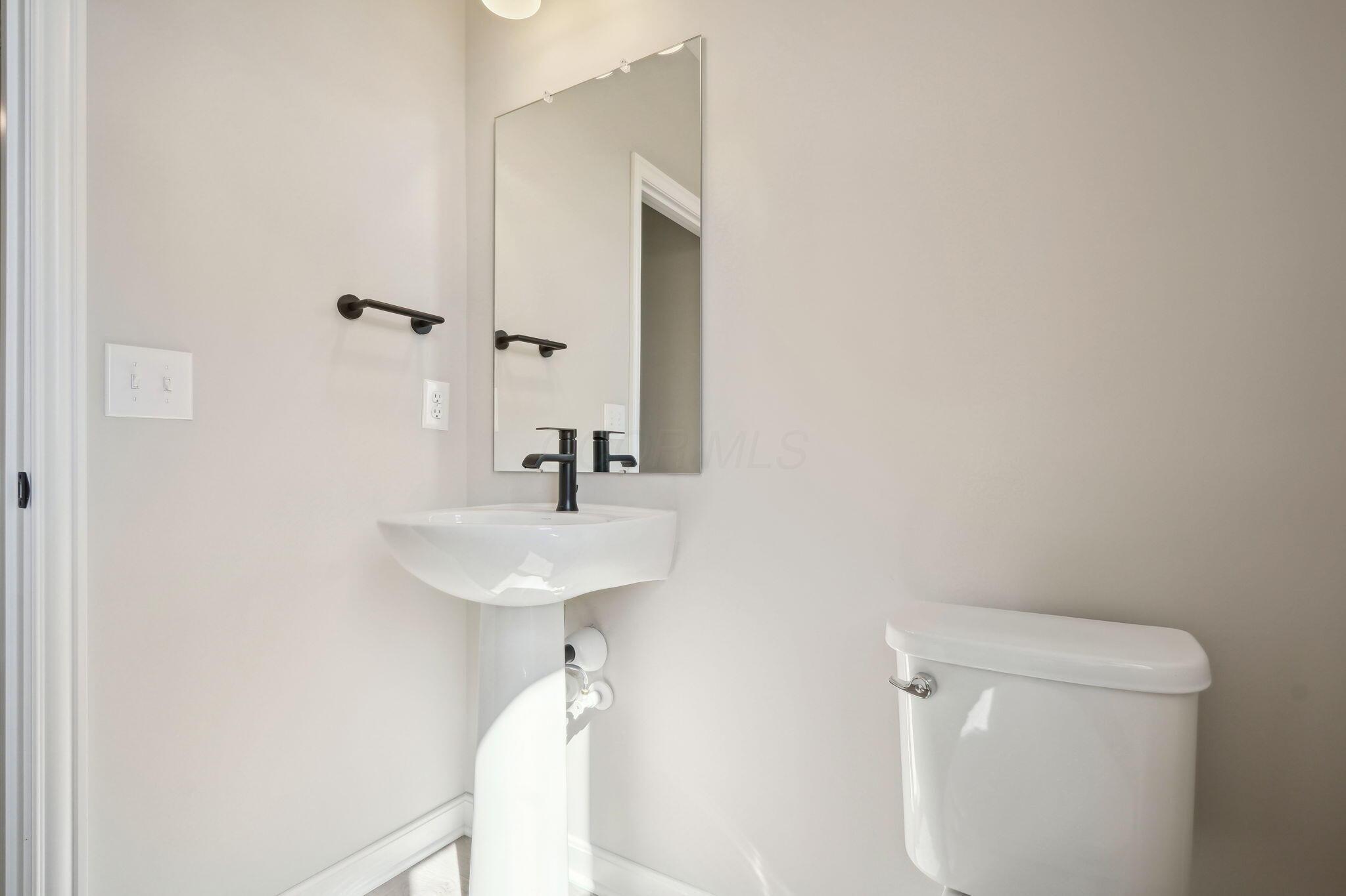 1088 Quarry Oak Drive Property Photo 9