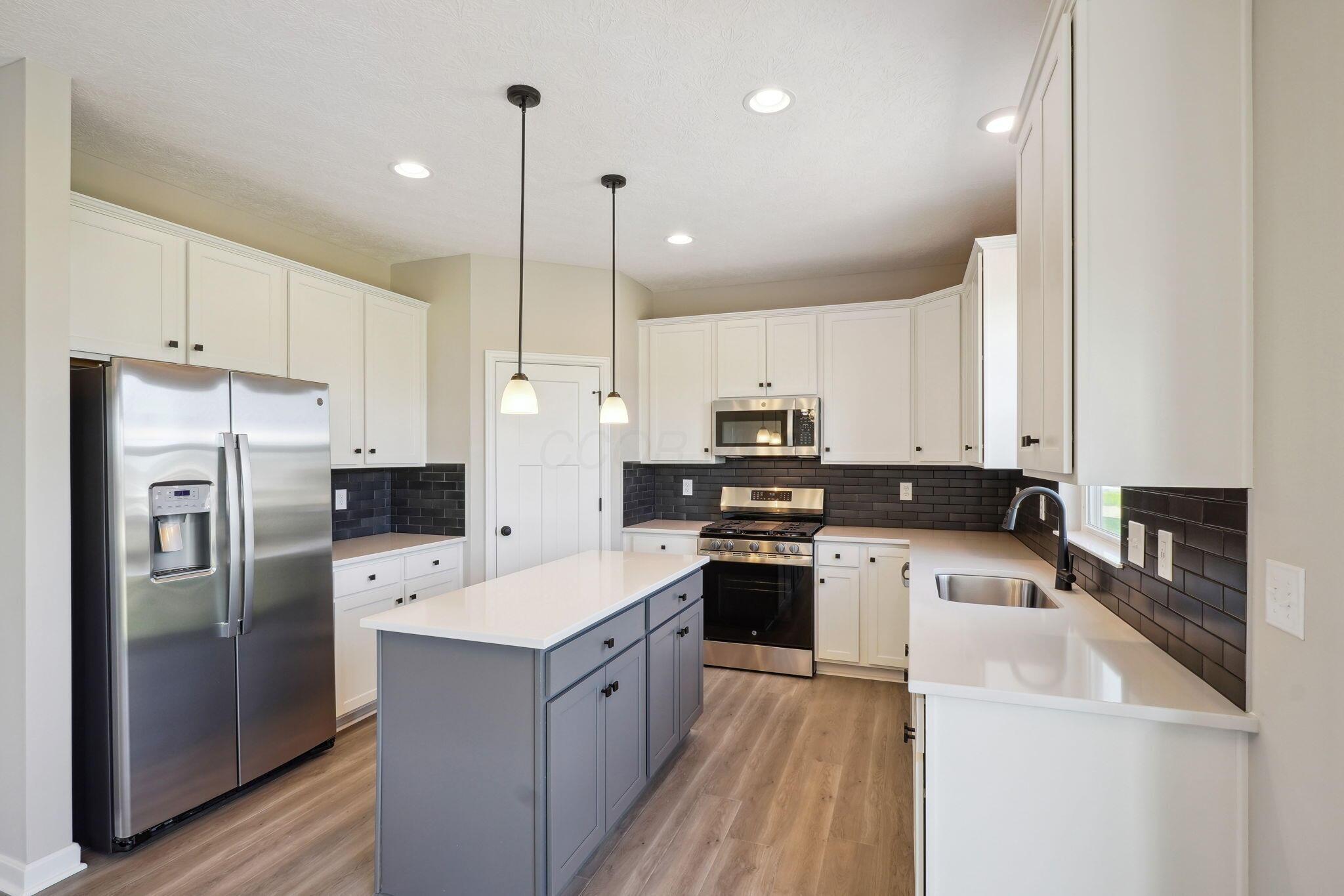 1088 Quarry Oak Drive Property Photo 13
