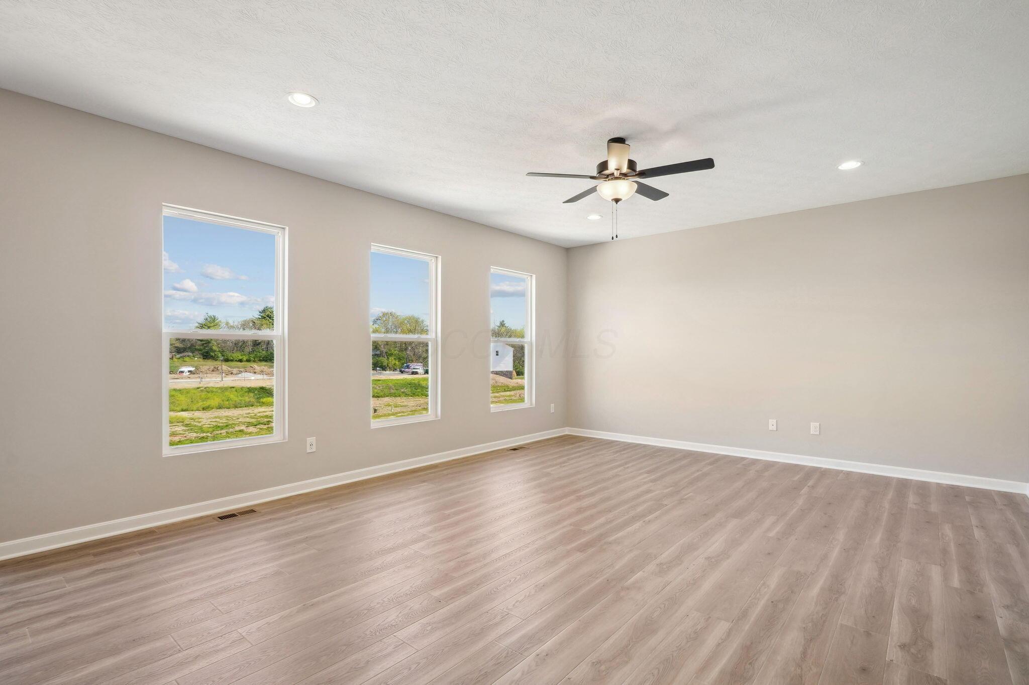 1088 Quarry Oak Drive Property Photo 16