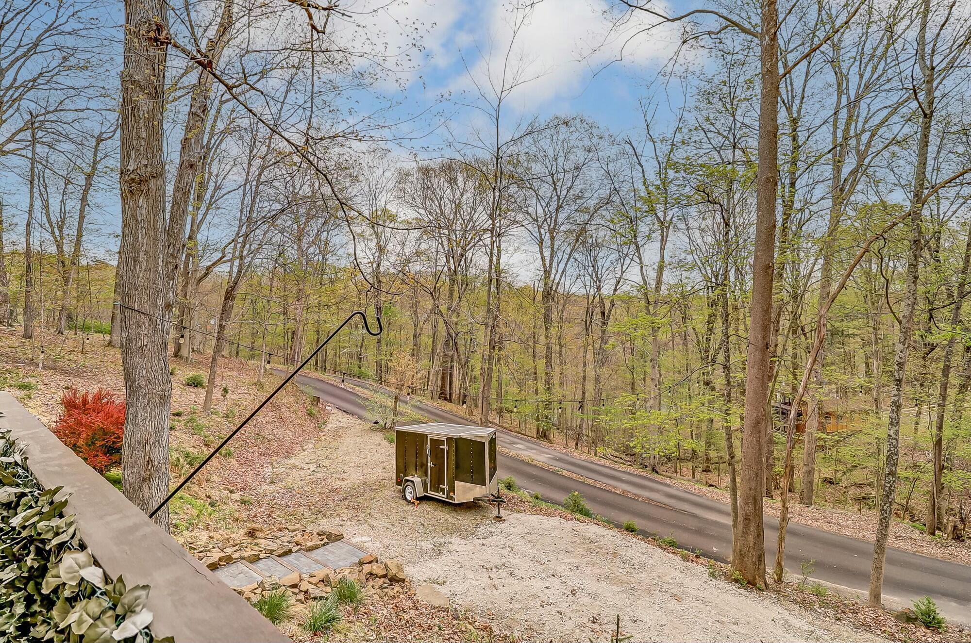 228 Shawnee Lane, L Property Photo 3