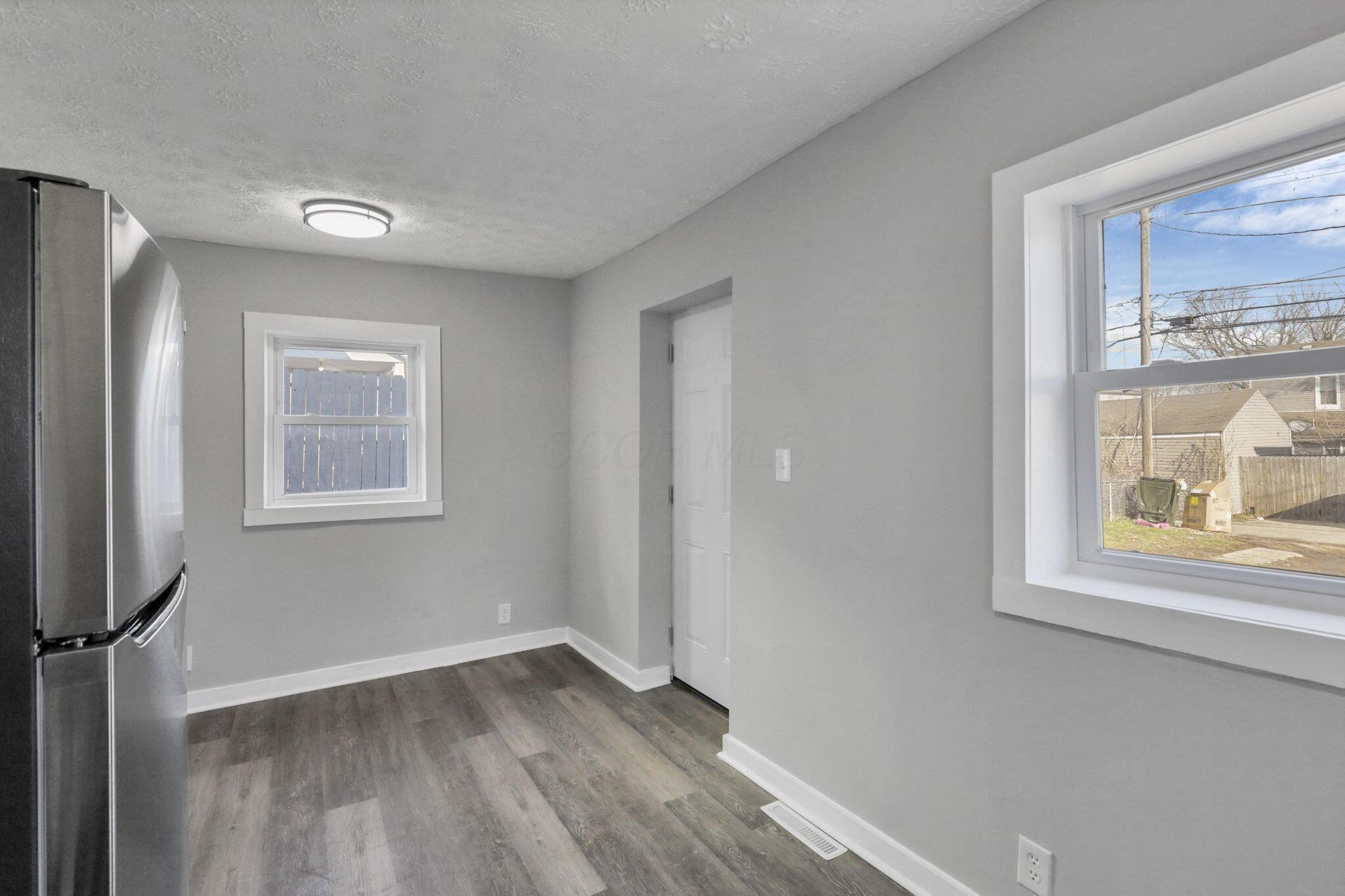 414 Helen Street Property Photo 25