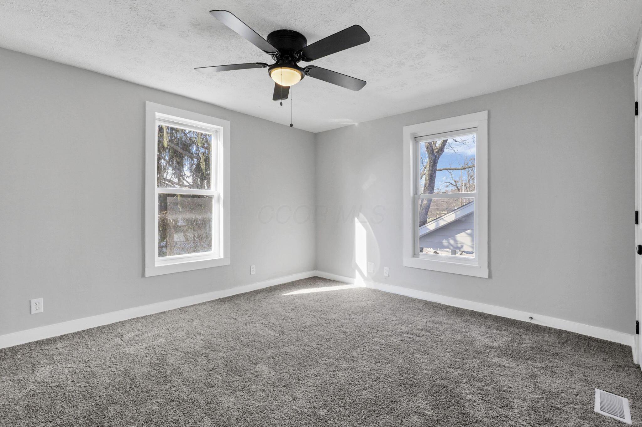414 Helen Street Property Photo 29