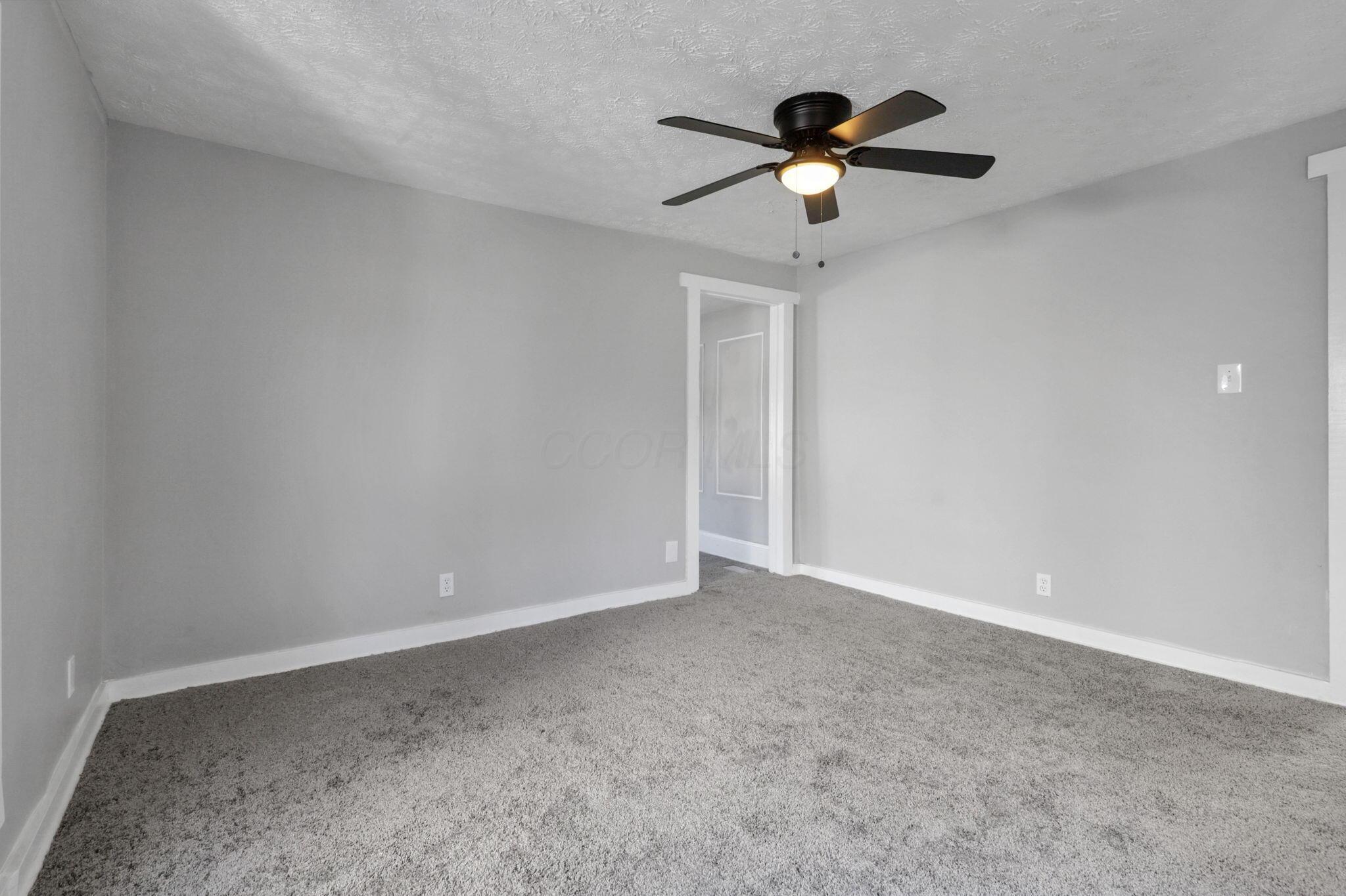 414 Helen Street Property Photo 32