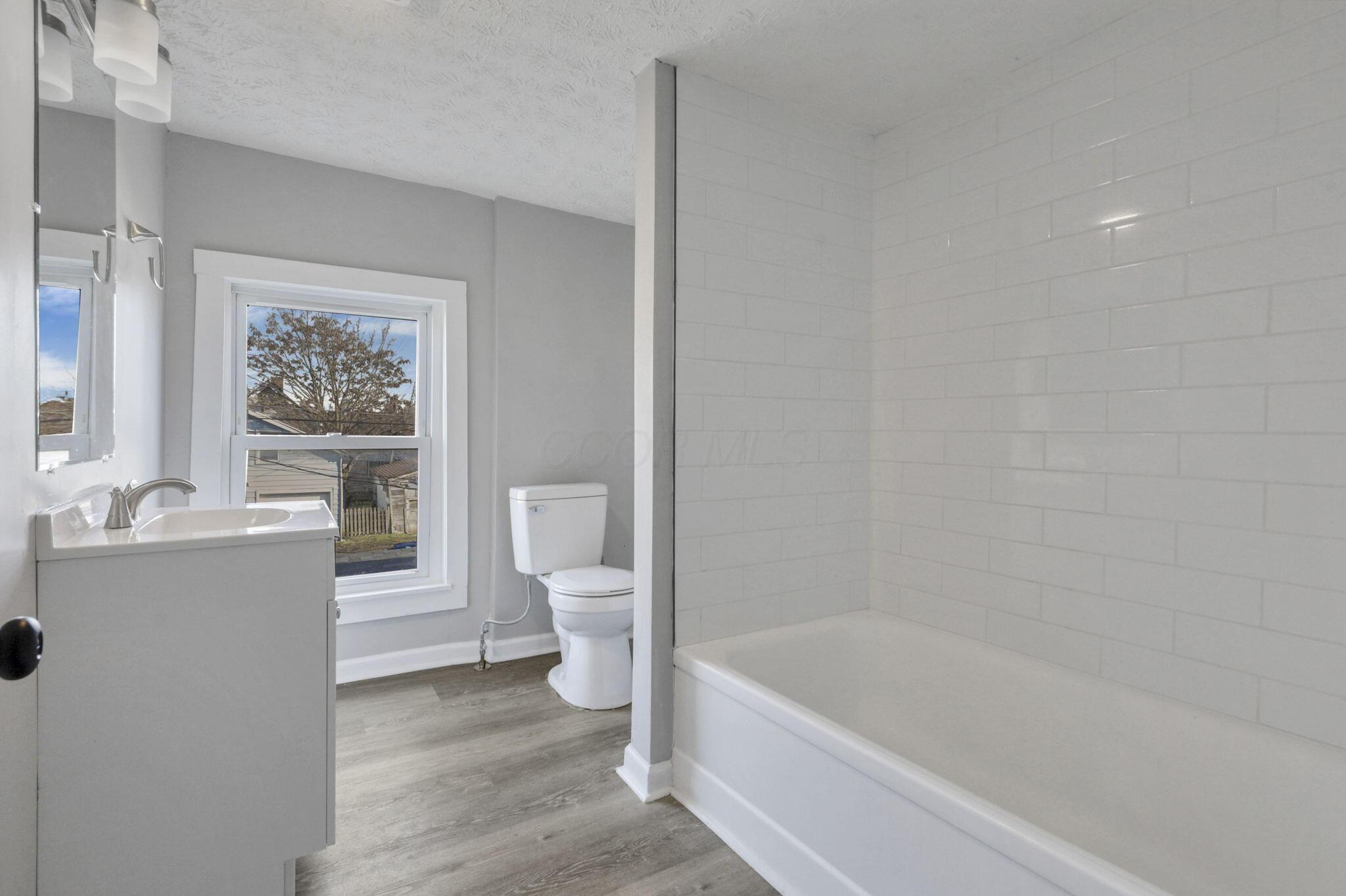 414 Helen Street Property Photo 36