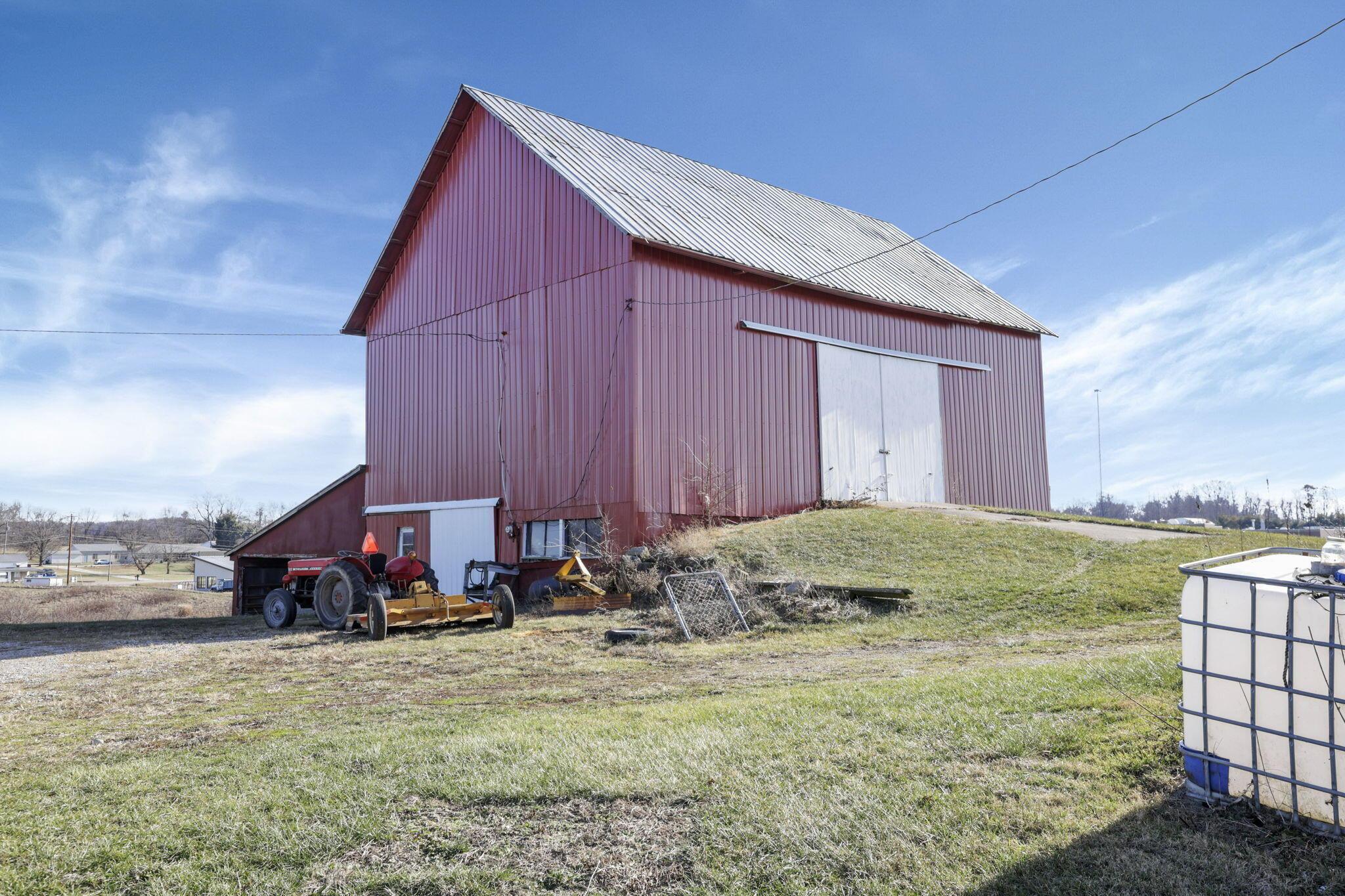 9334 Jacksontown Road Property Photo 17