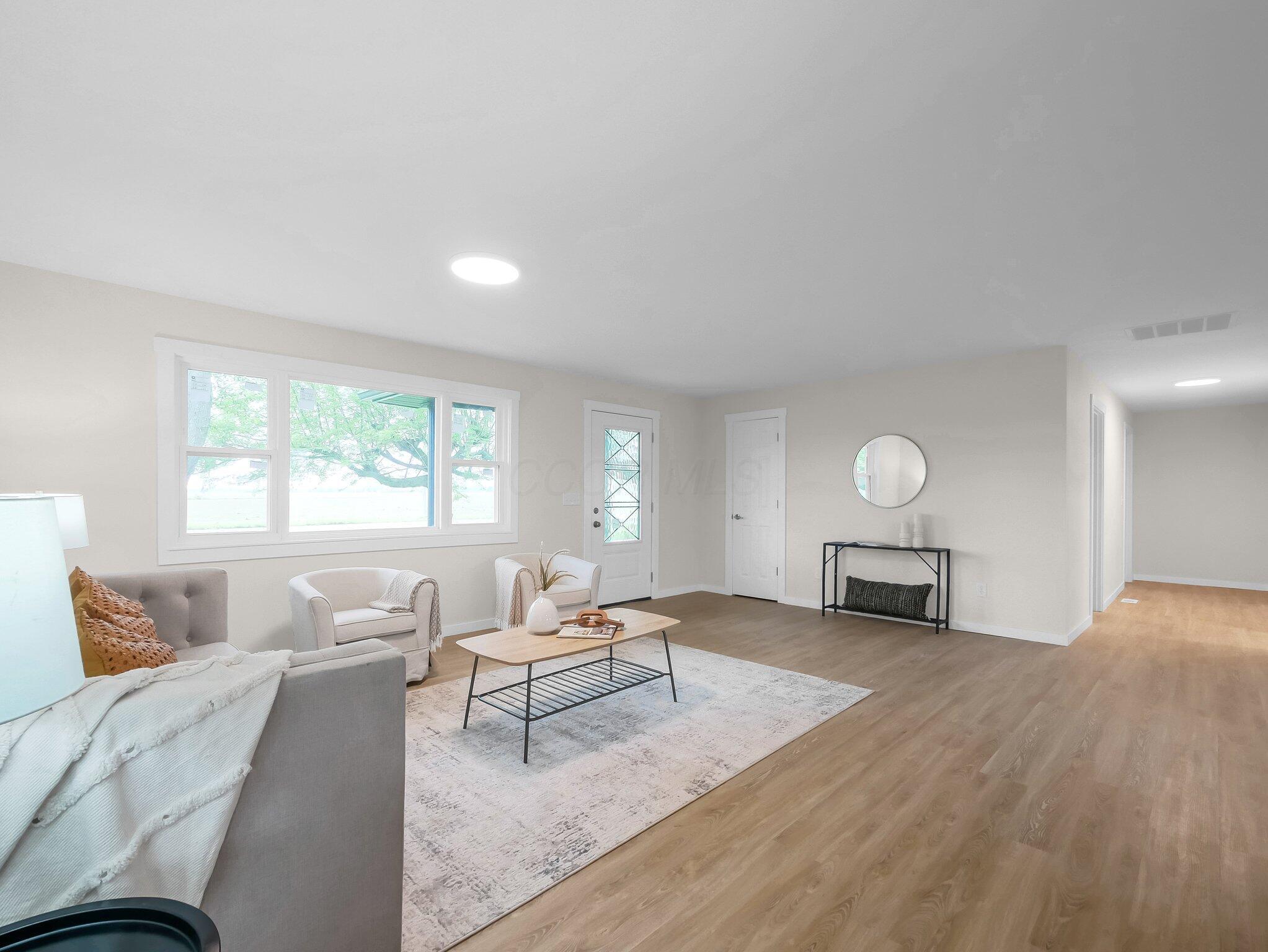 11744 Yankeetown Pike Property Photo 6