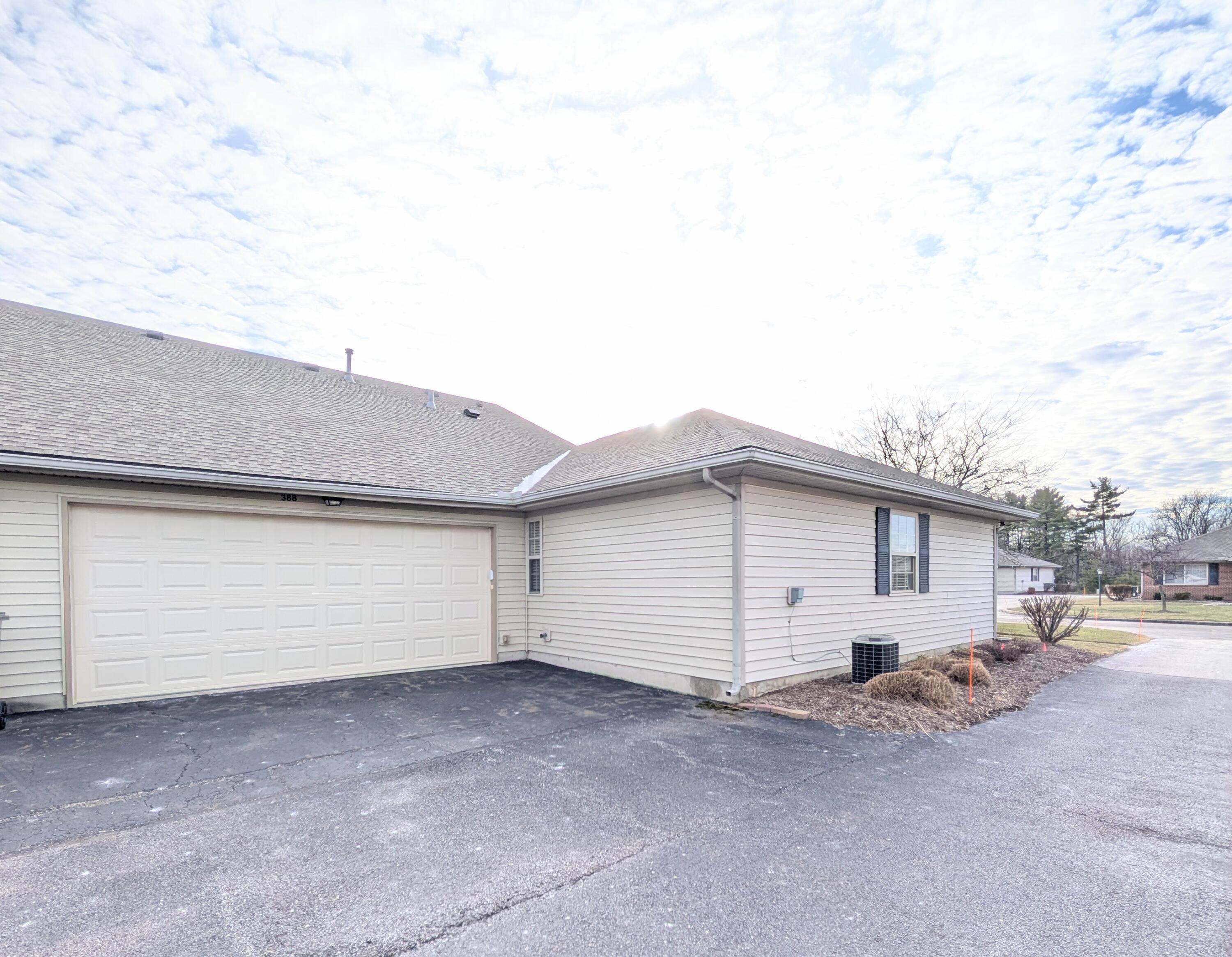 388 Virginia Court Property Photo 4
