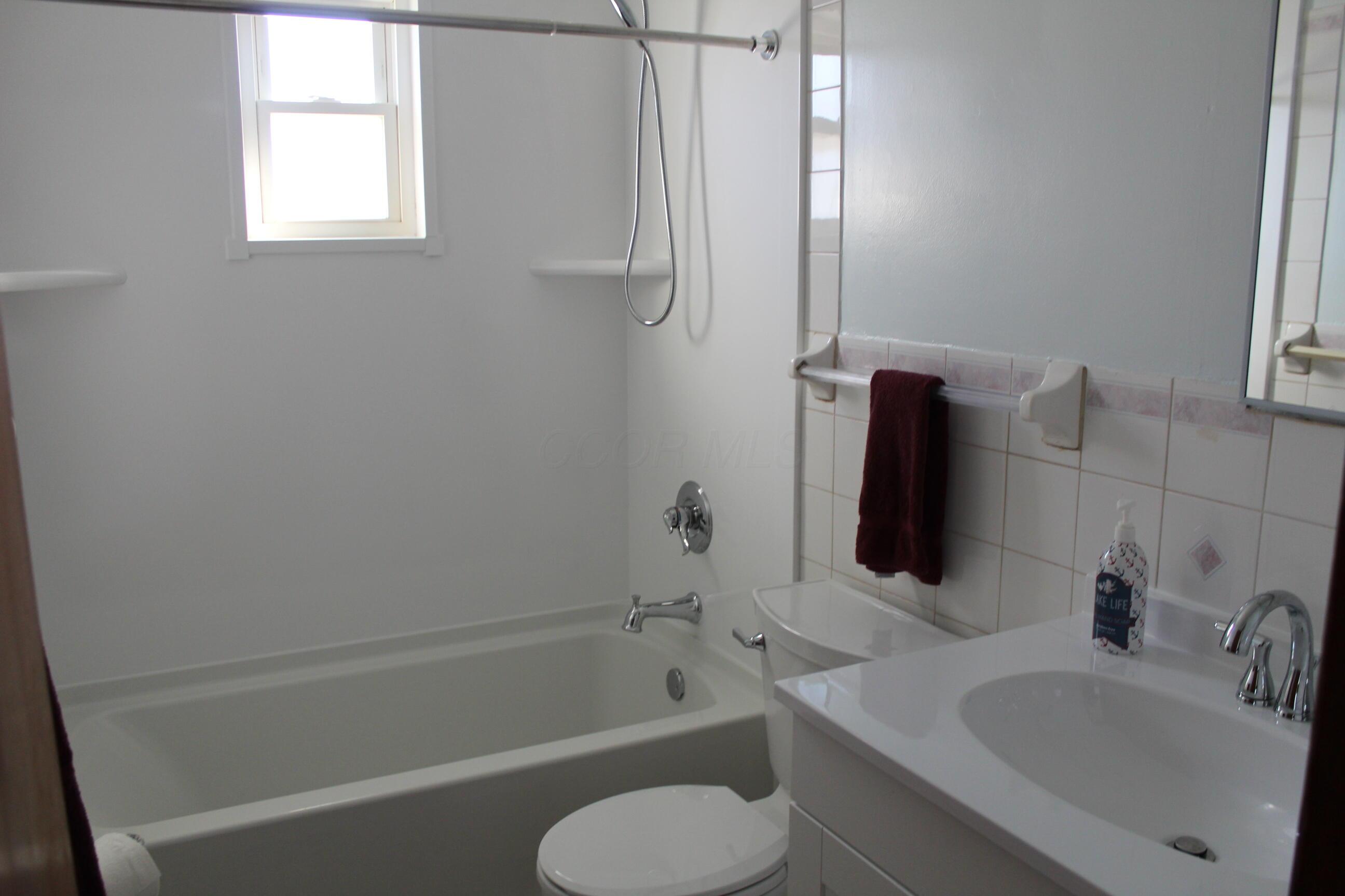 3001 Sun Valley Drive Property Photo 2