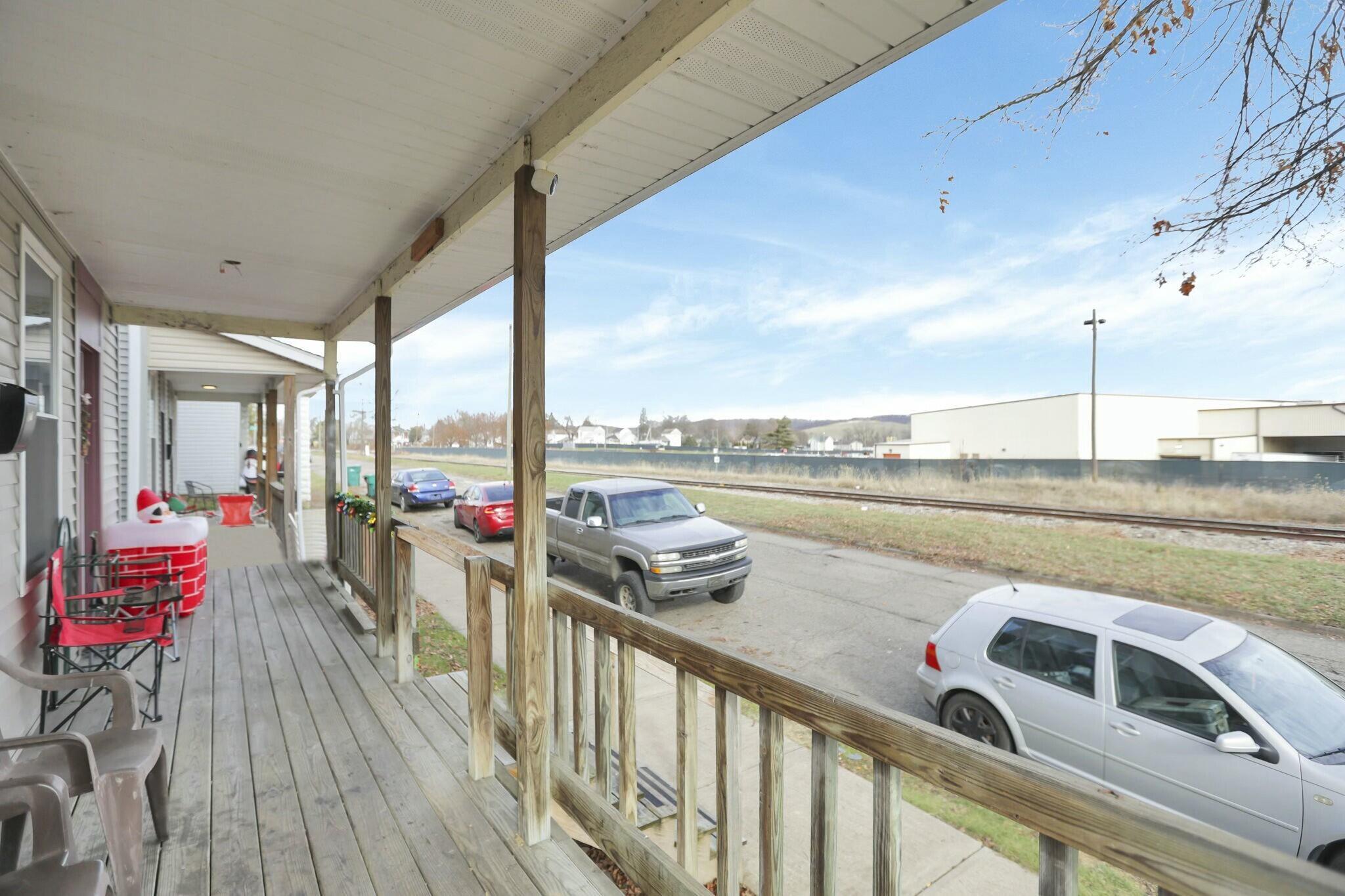 311 Clinton Street Property Photo 10