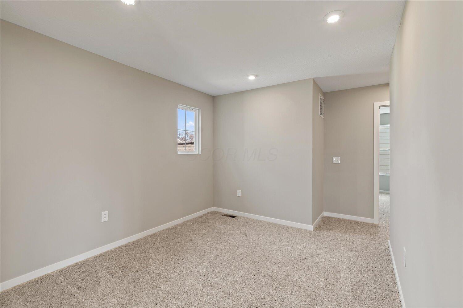 418 Snowdrop Drive Property Photo 19