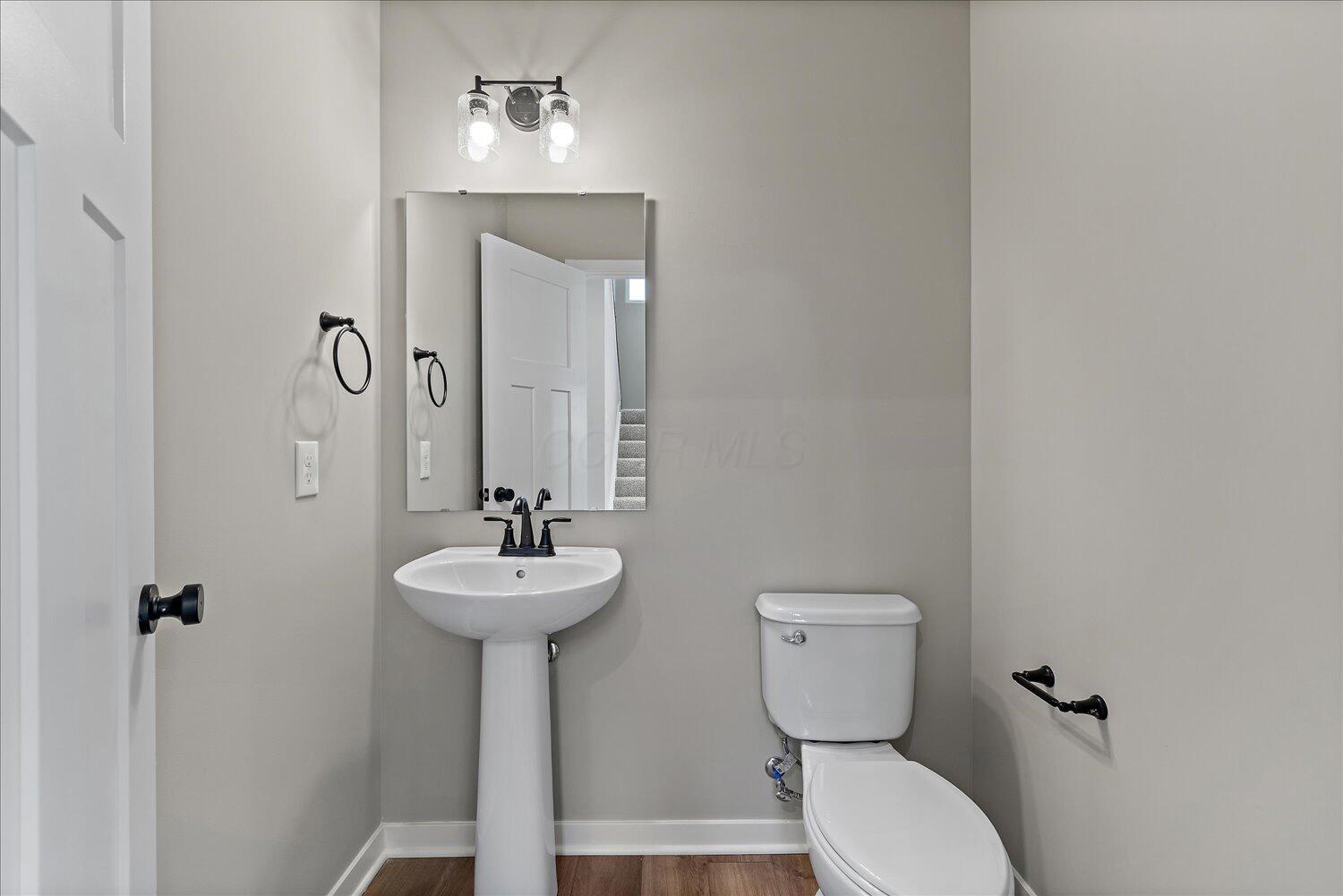 418 Snowdrop Drive Property Photo 32
