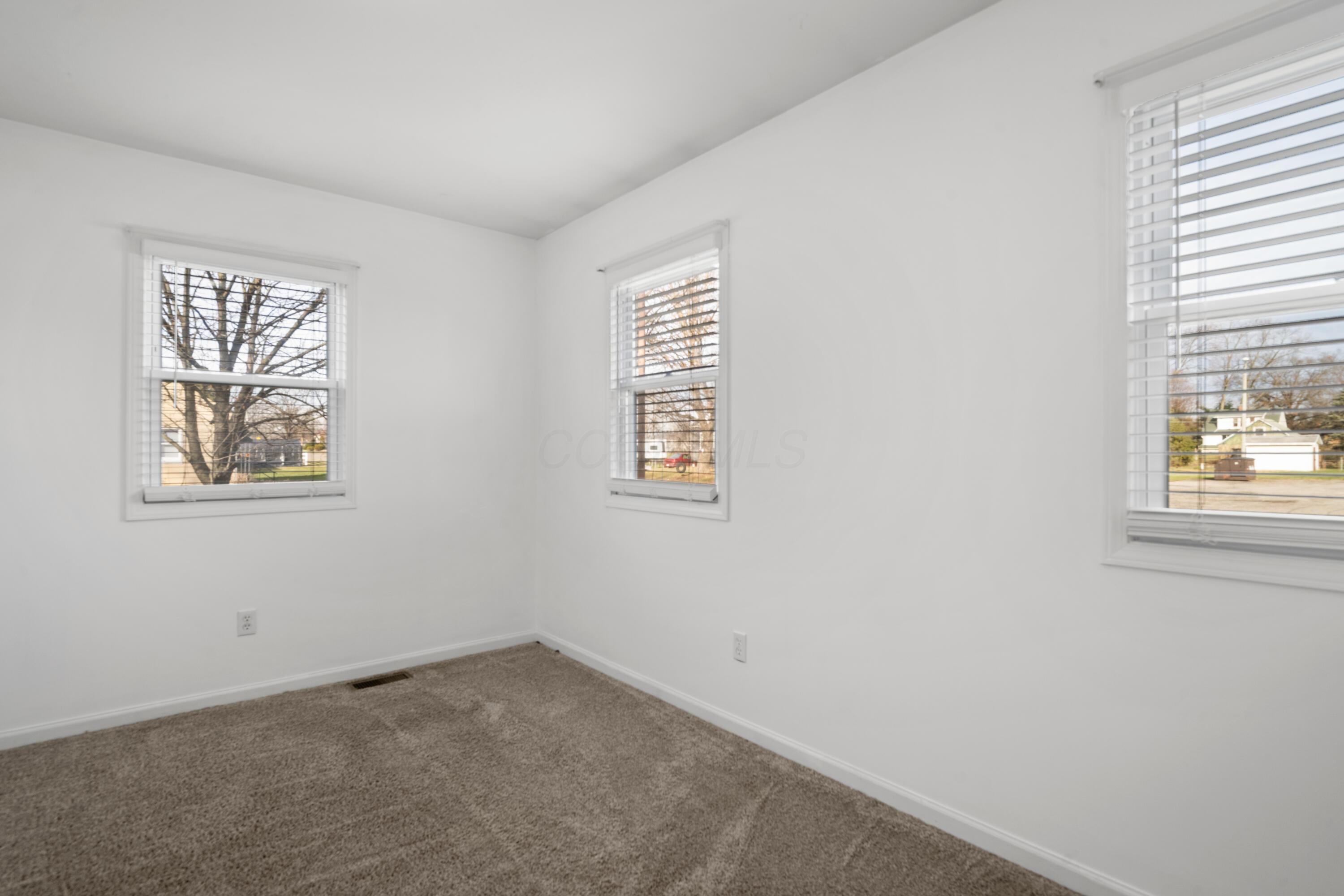 337 Colton Road Property Photo 10