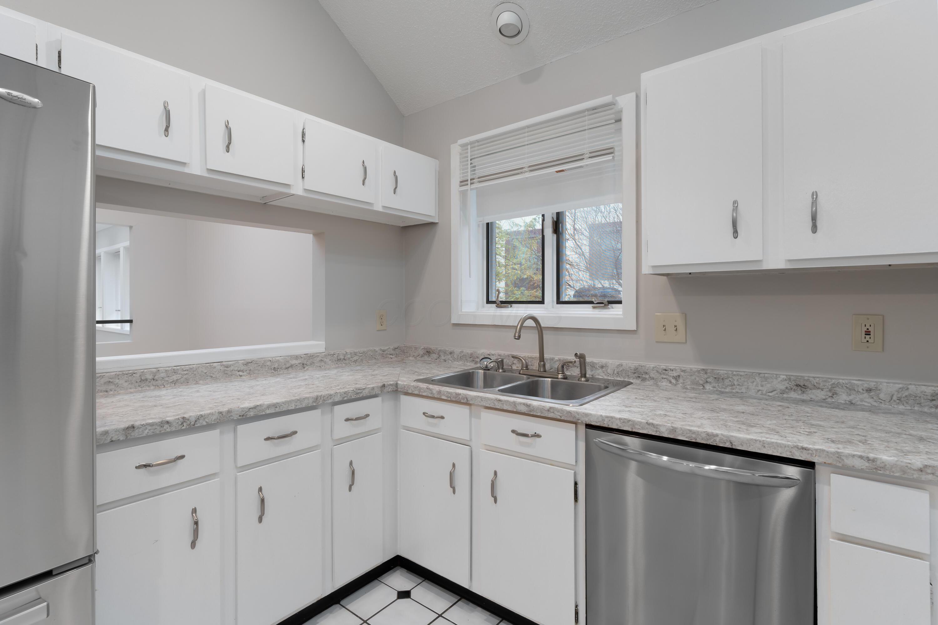2233 Fernleaf Lane Property Photo 14
