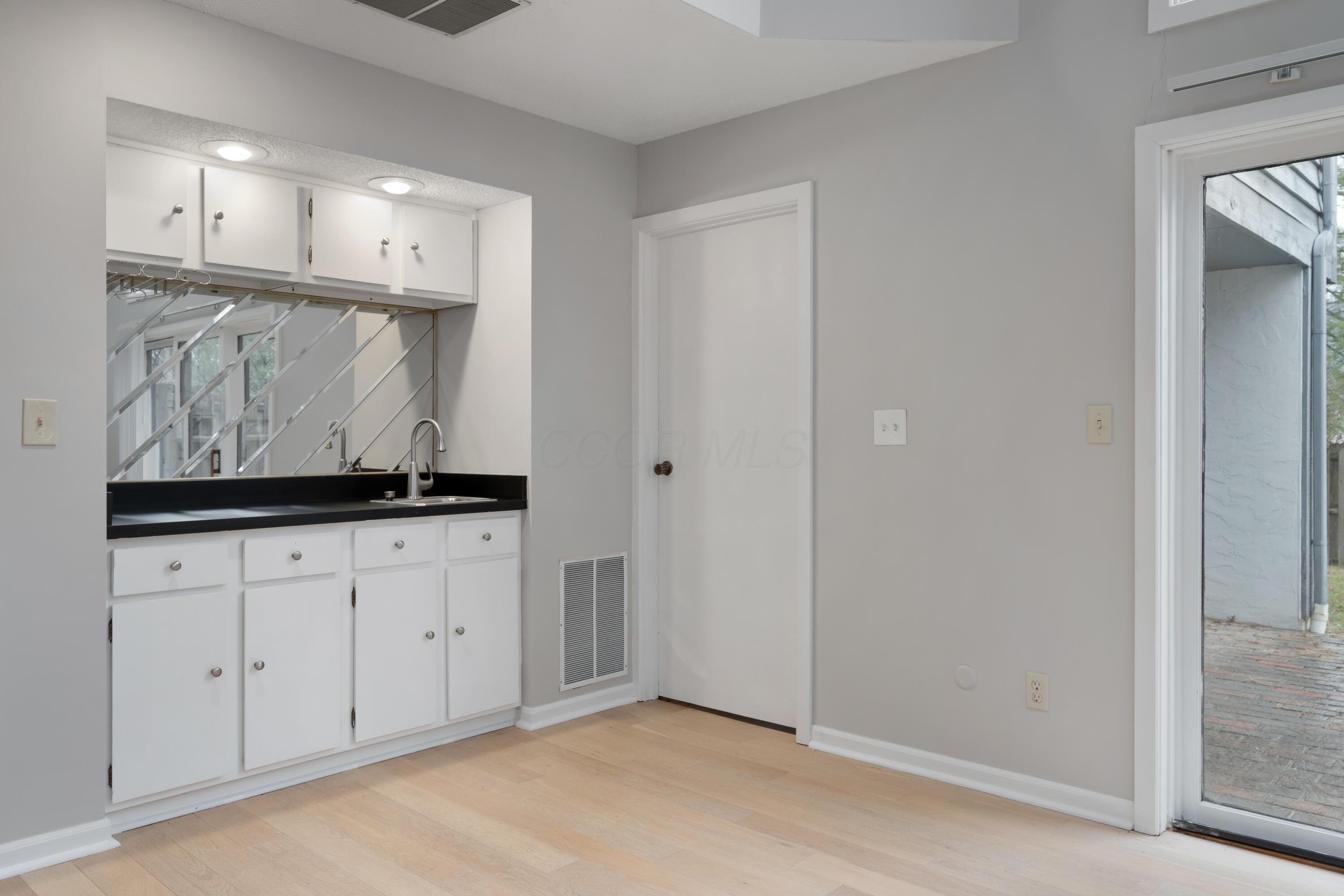 2233 Fernleaf Lane Property Photo 21