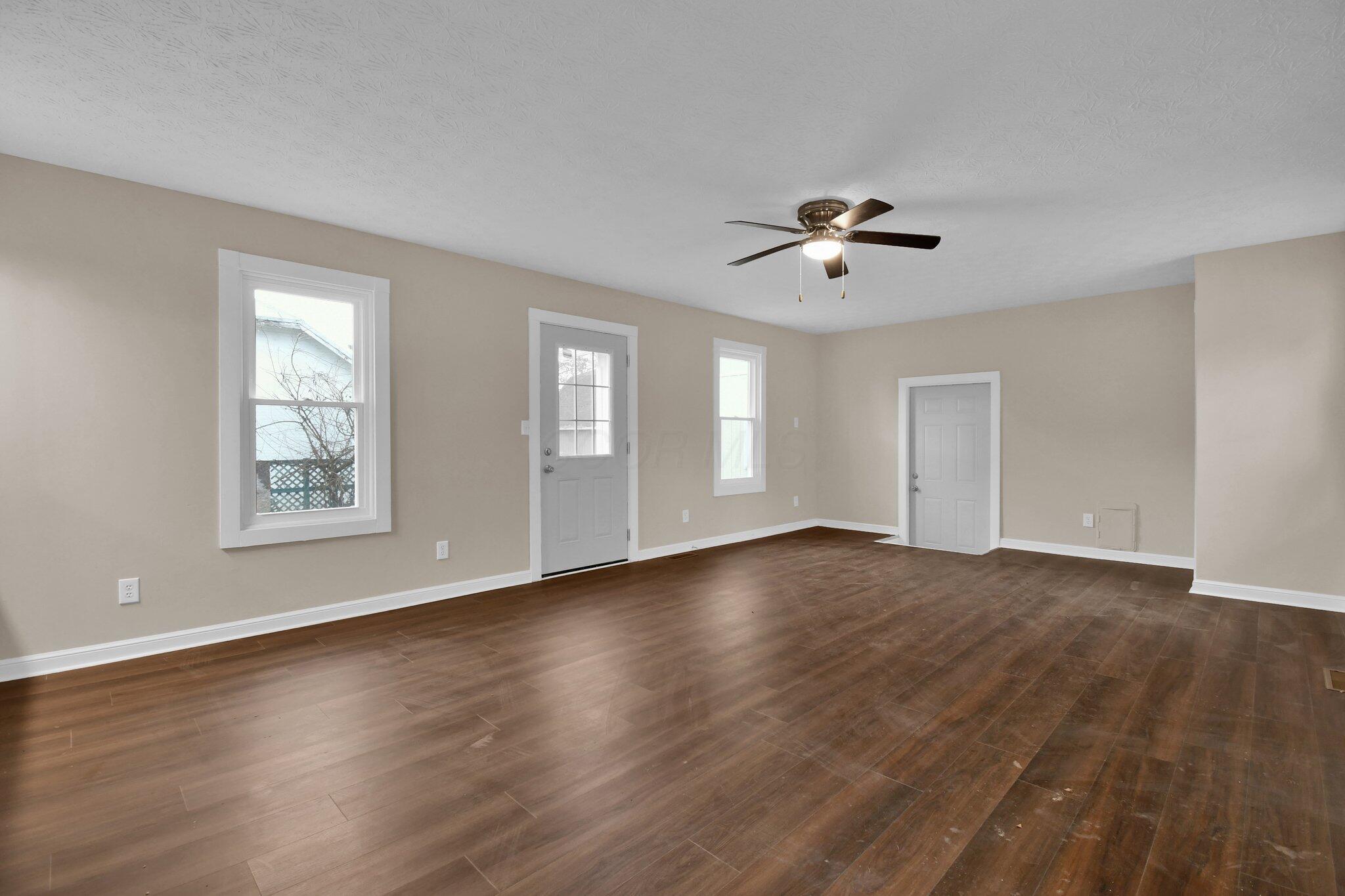 216 Coshocton Avenue Property Photo 13