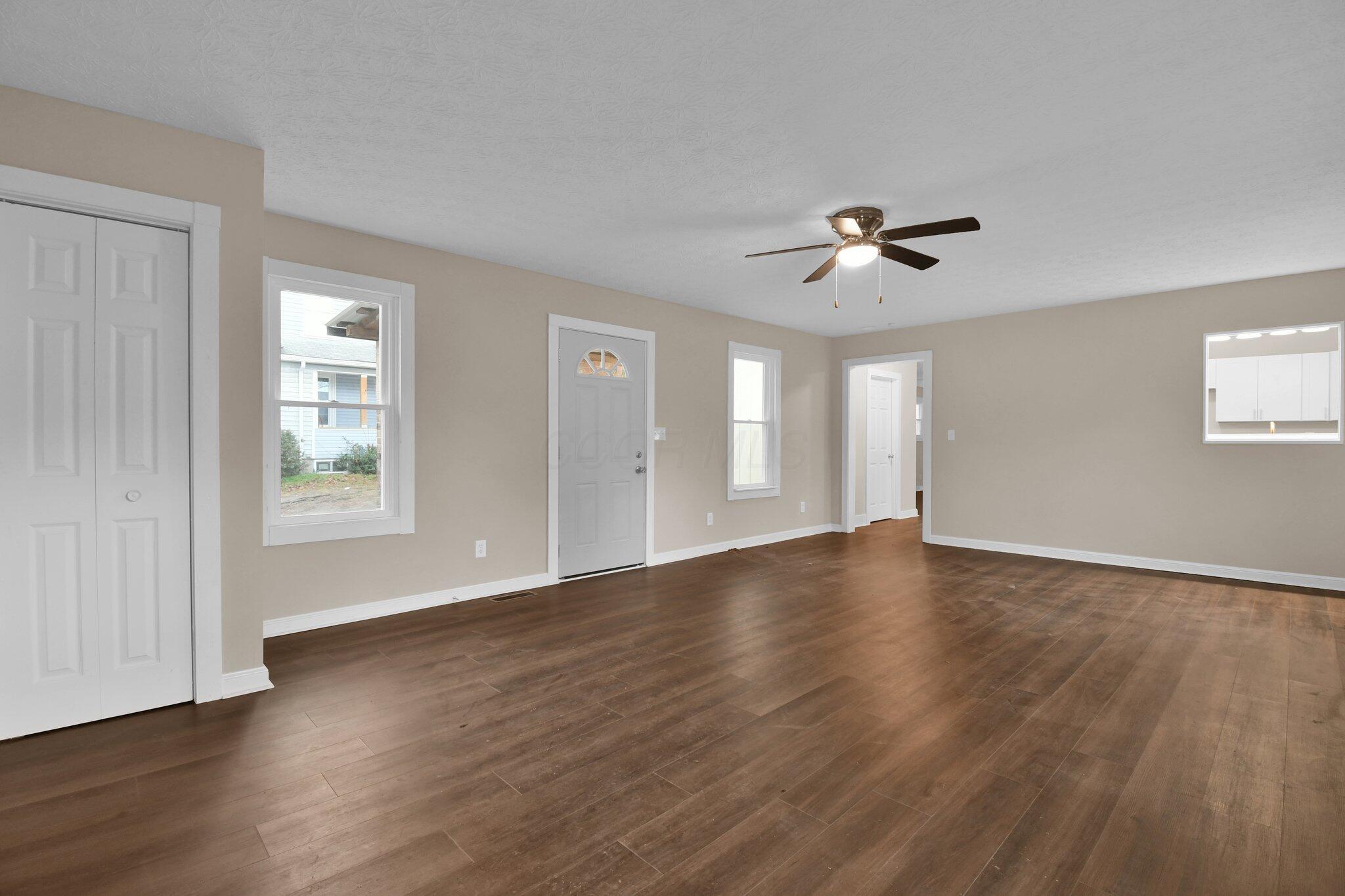 216 Coshocton Avenue Property Photo 14