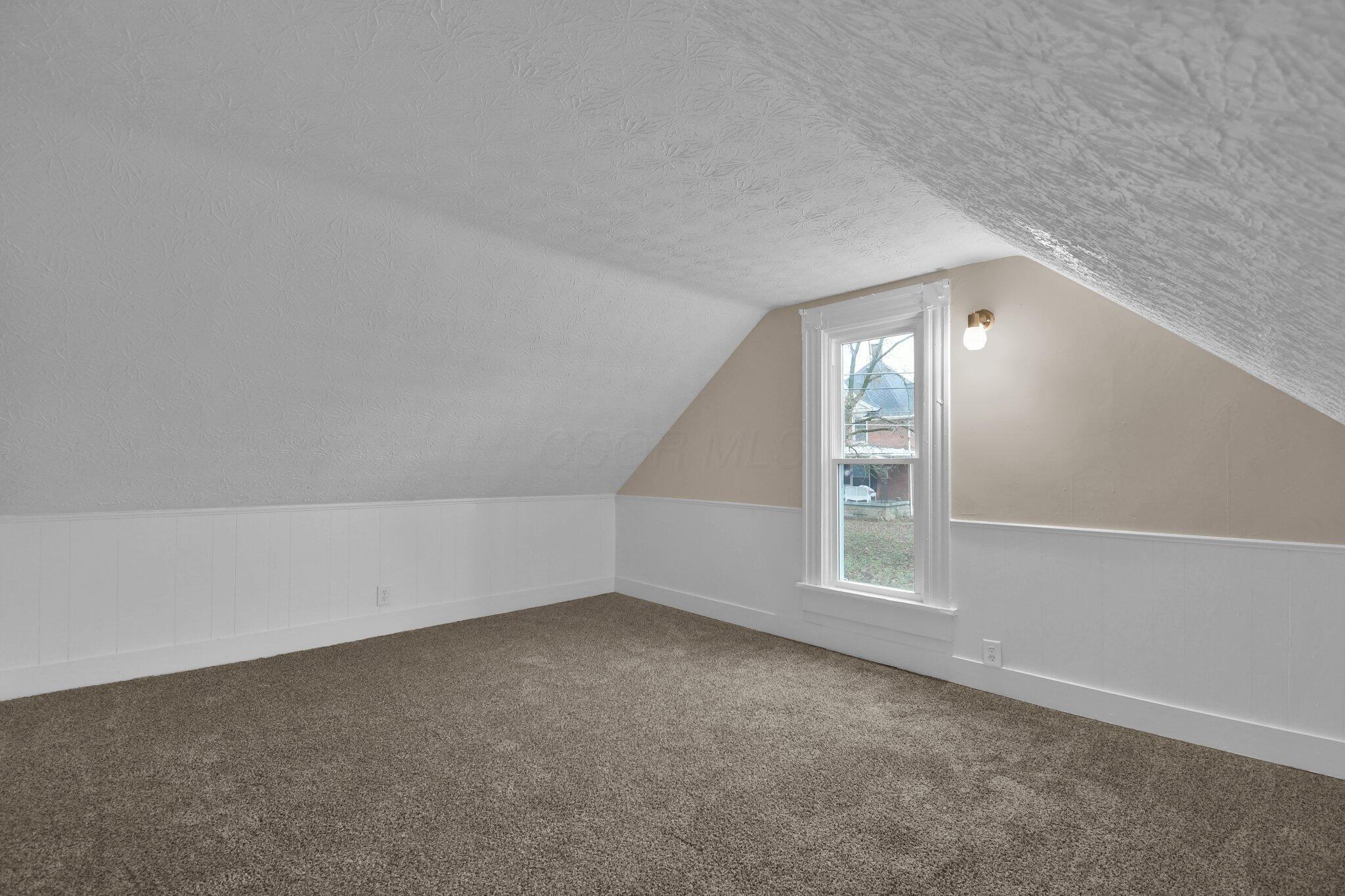 216 Coshocton Avenue Property Photo 20