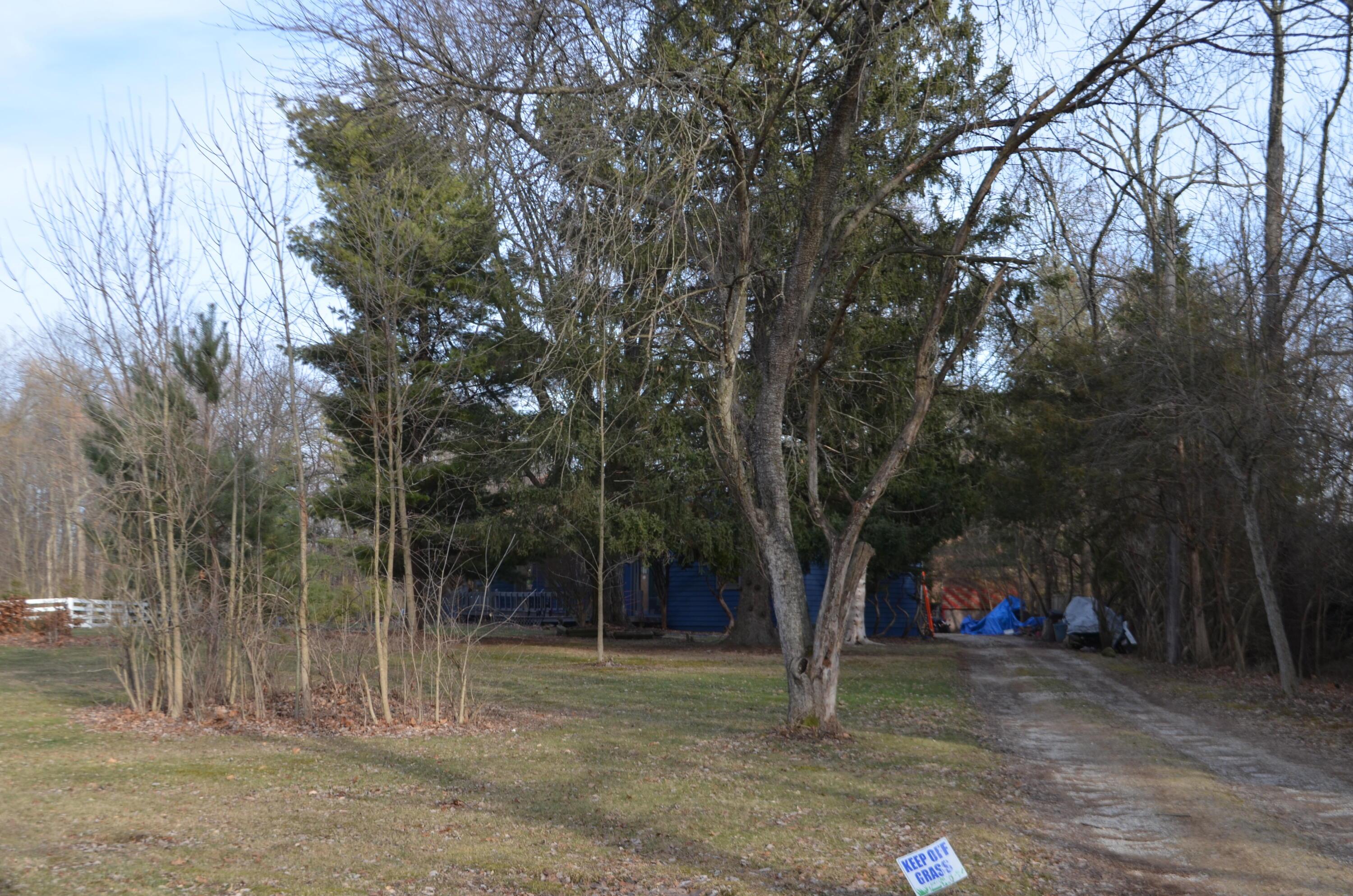 5760 Johnstown Road Property Photo 1