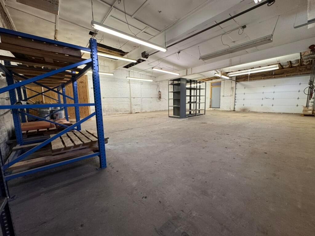 37 East Hunter Street Rear Property Photo 6