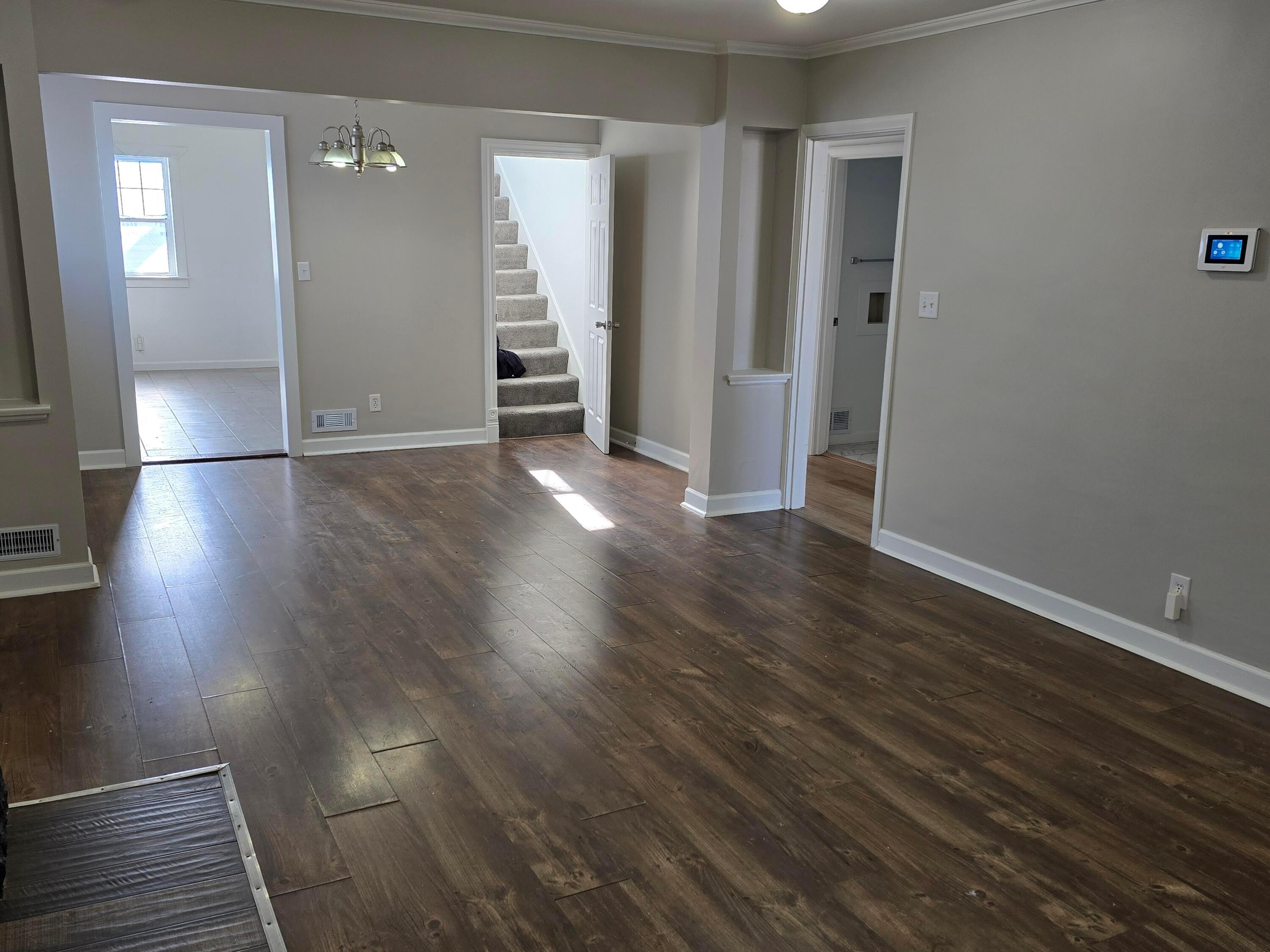 1341 E Hudson Street Property Photo 3