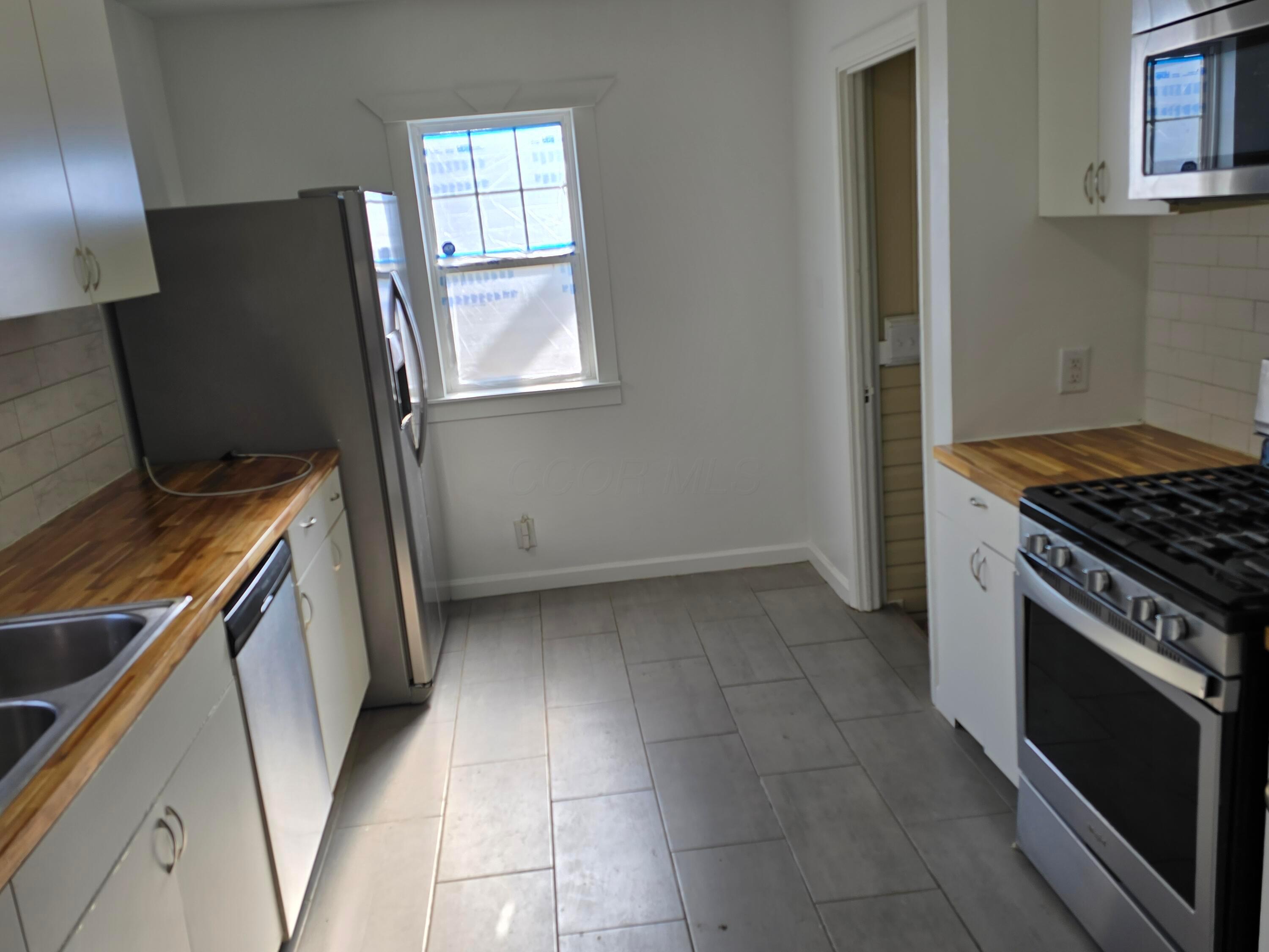 1341 E Hudson Street Property Photo 5
