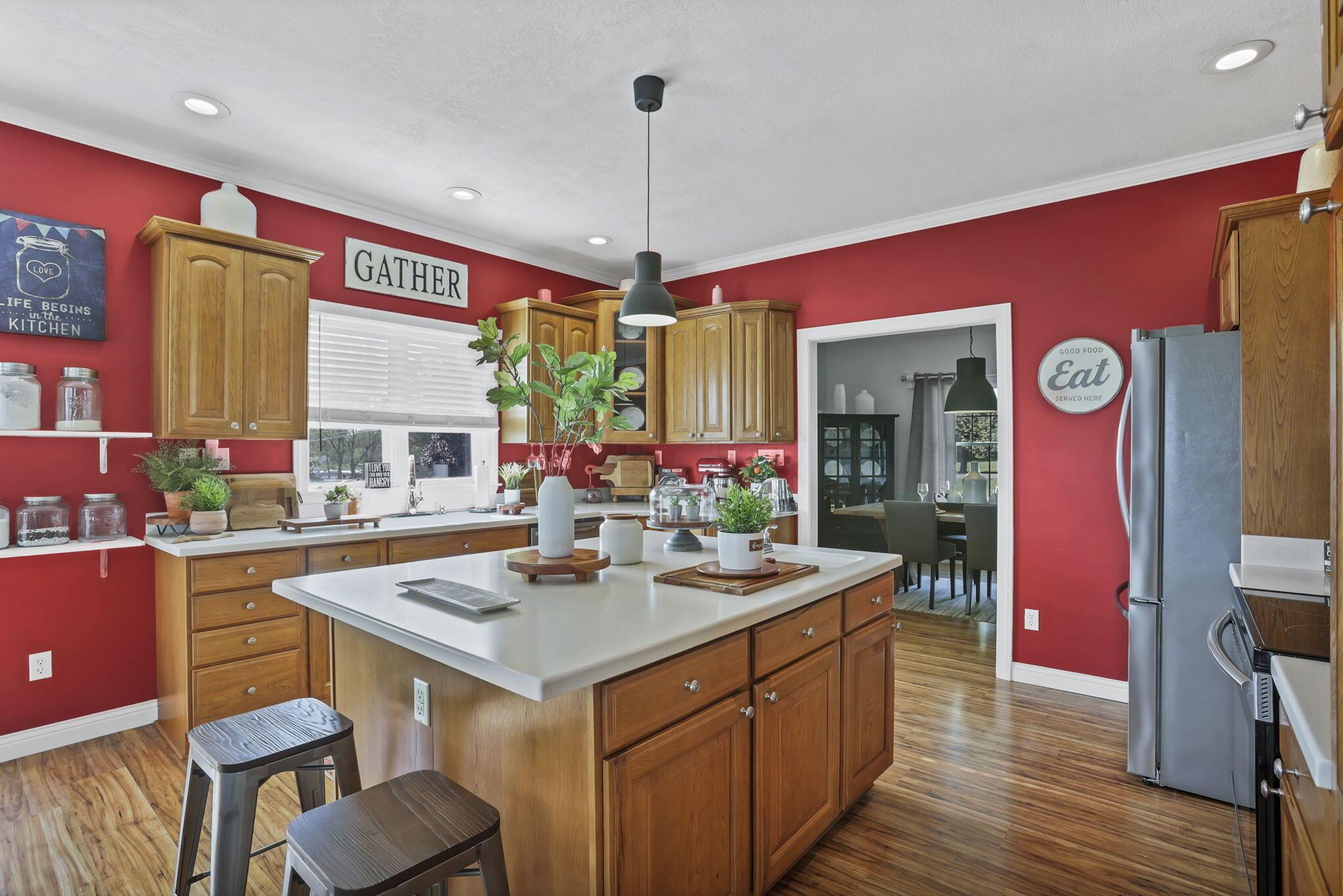 564 National Road Se Property Photo 24