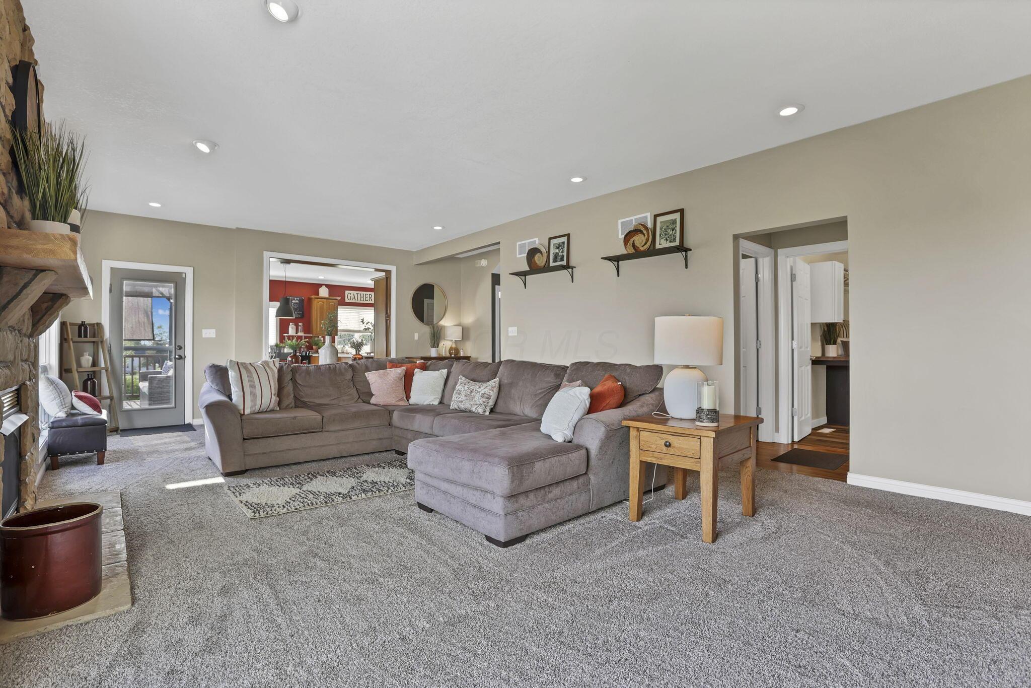 564 National Road Se Property Photo 35
