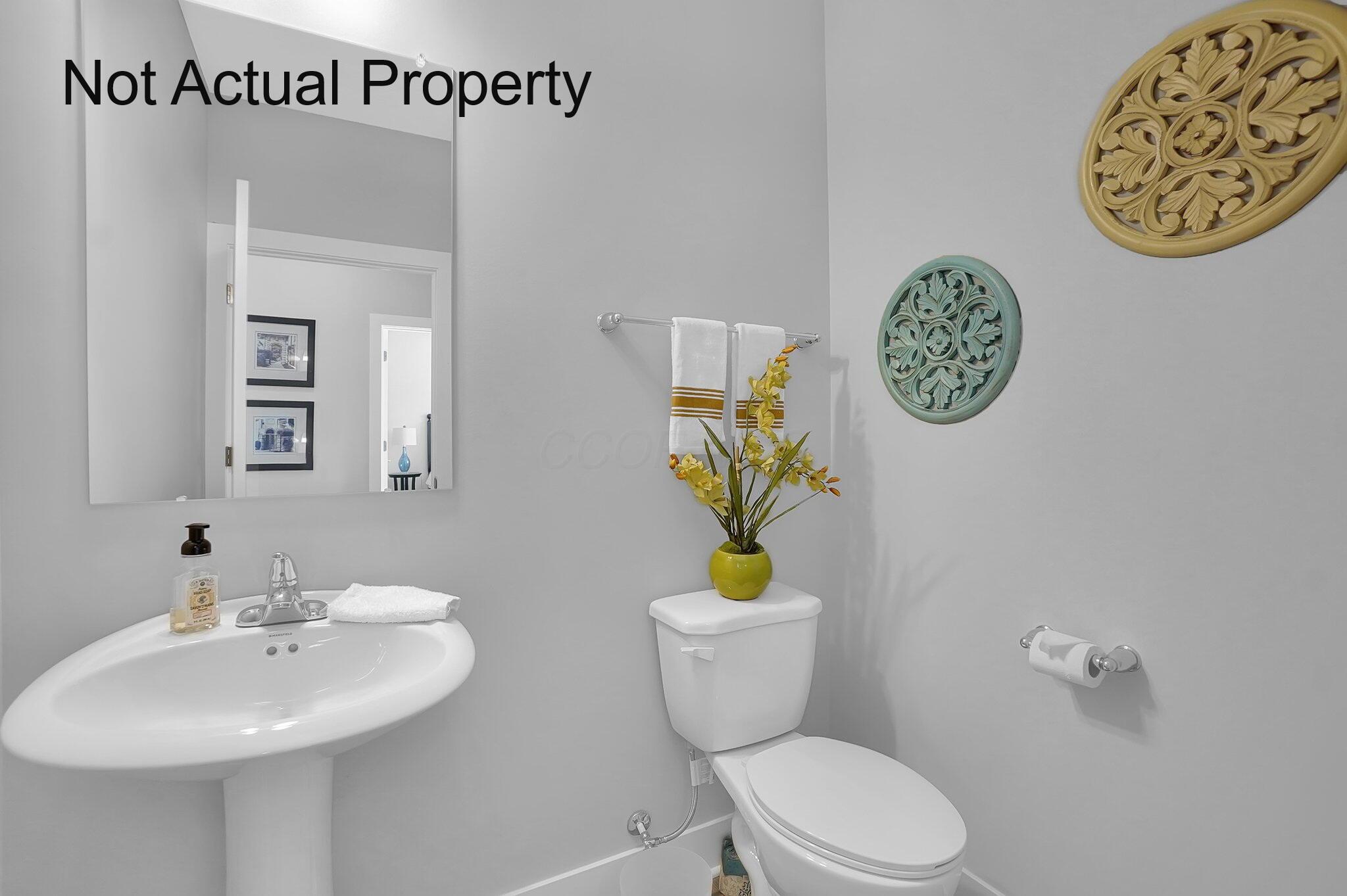1974 Iselin Street, 164 Property Photo 3