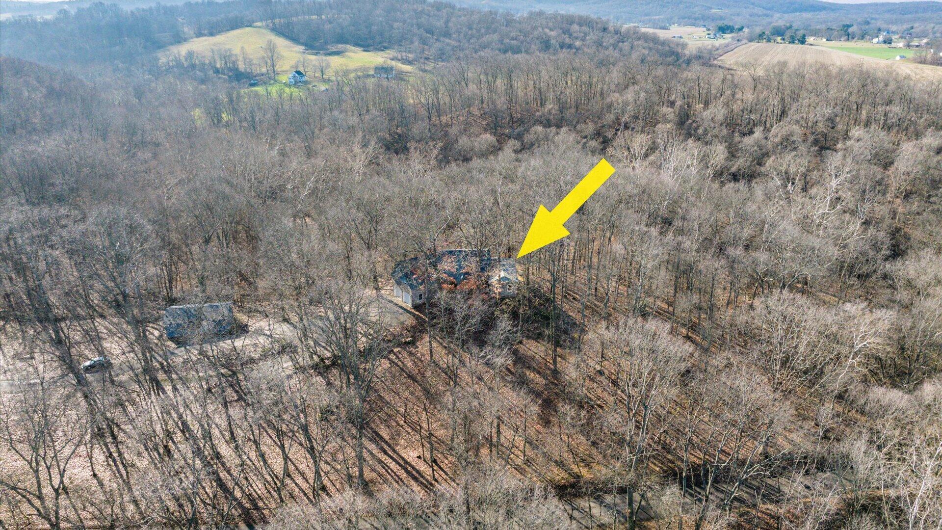 18988 Claypool Road Property Photo 3