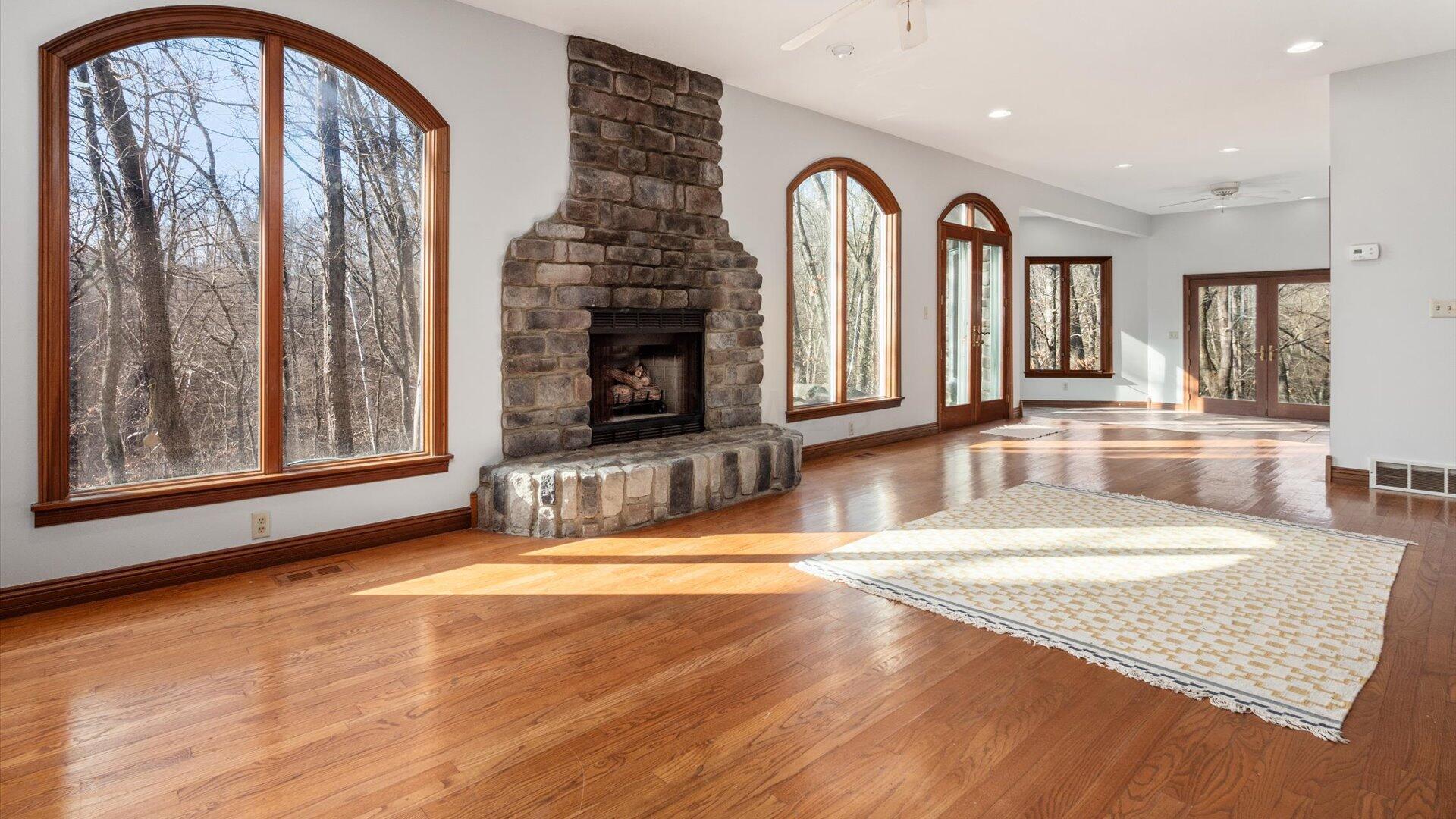 18988 Claypool Road Property Photo 9