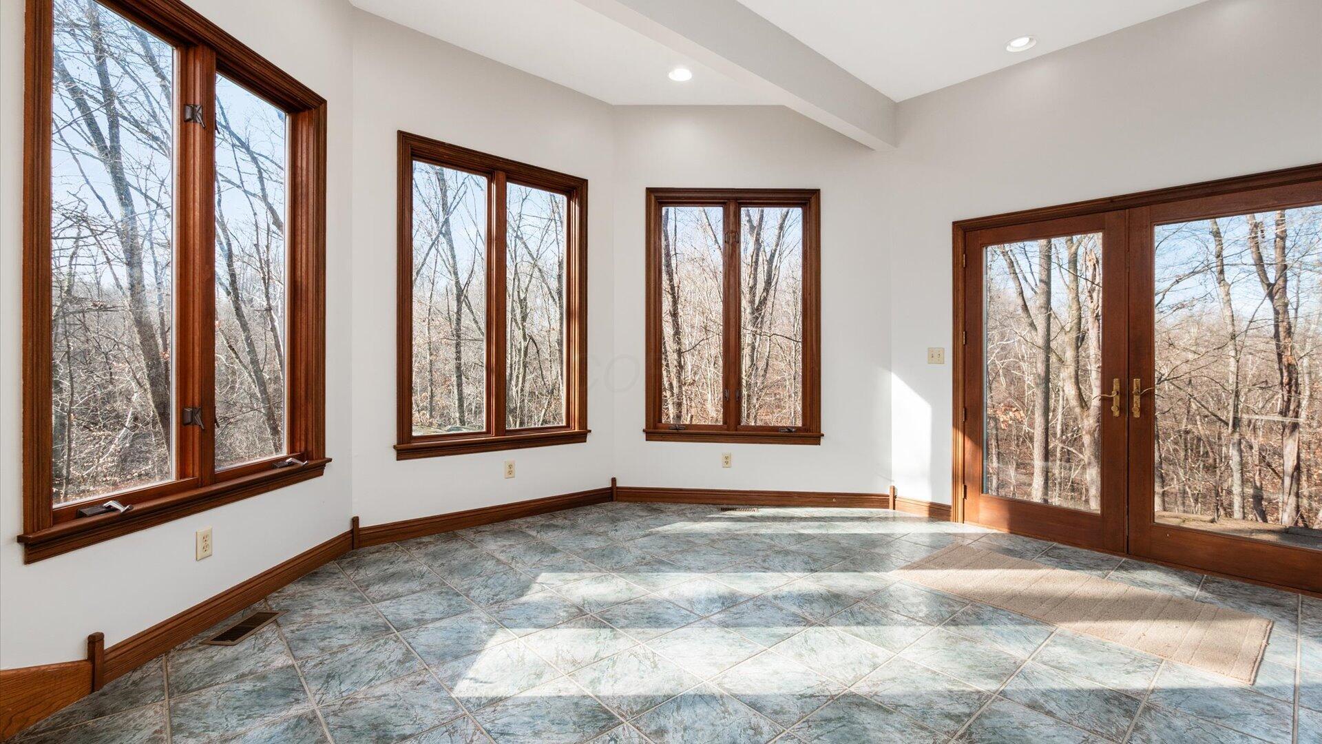 18988 Claypool Road Property Photo 15
