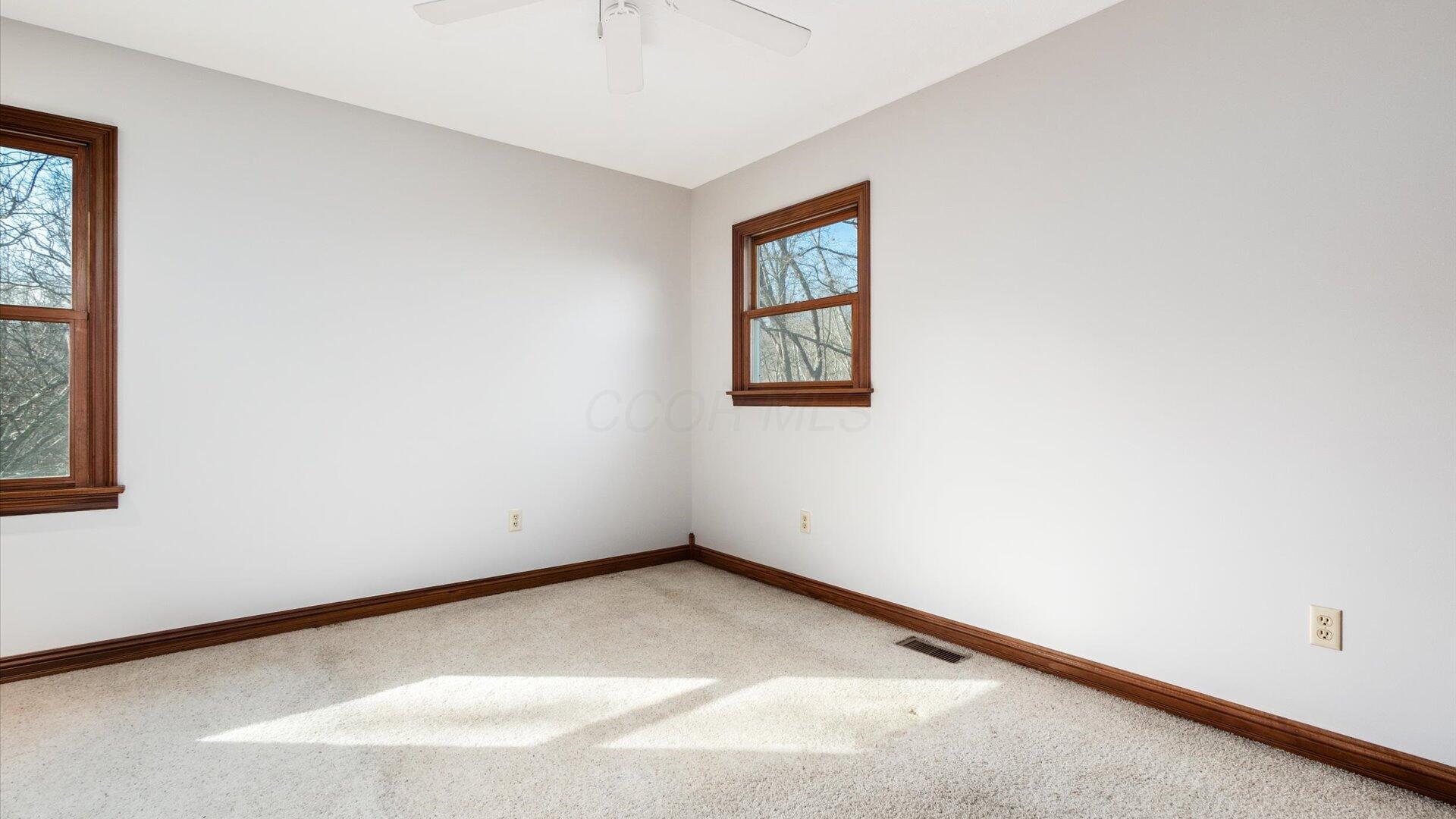 18988 Claypool Road Property Photo 27