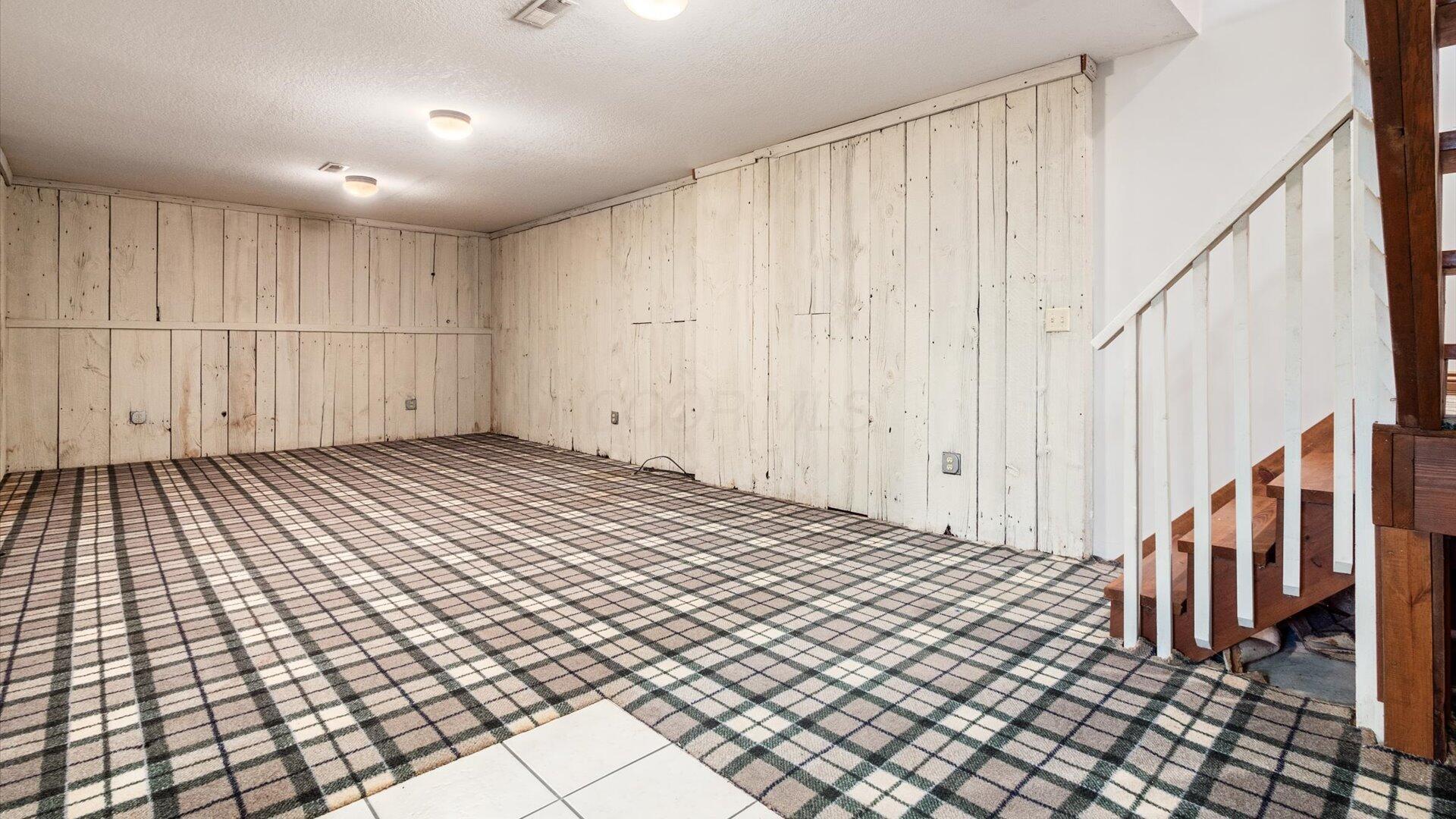 18988 Claypool Road Property Photo 35