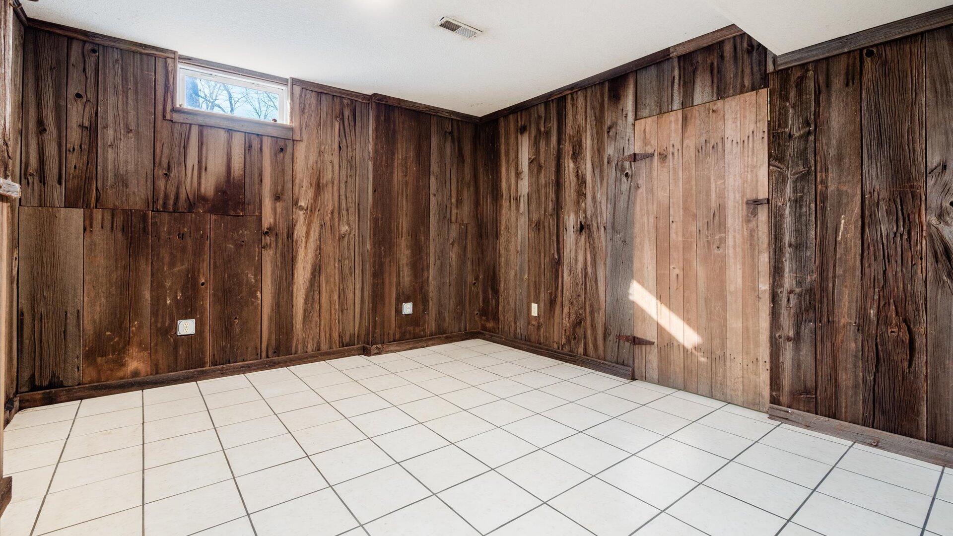 18988 Claypool Road Property Photo 36