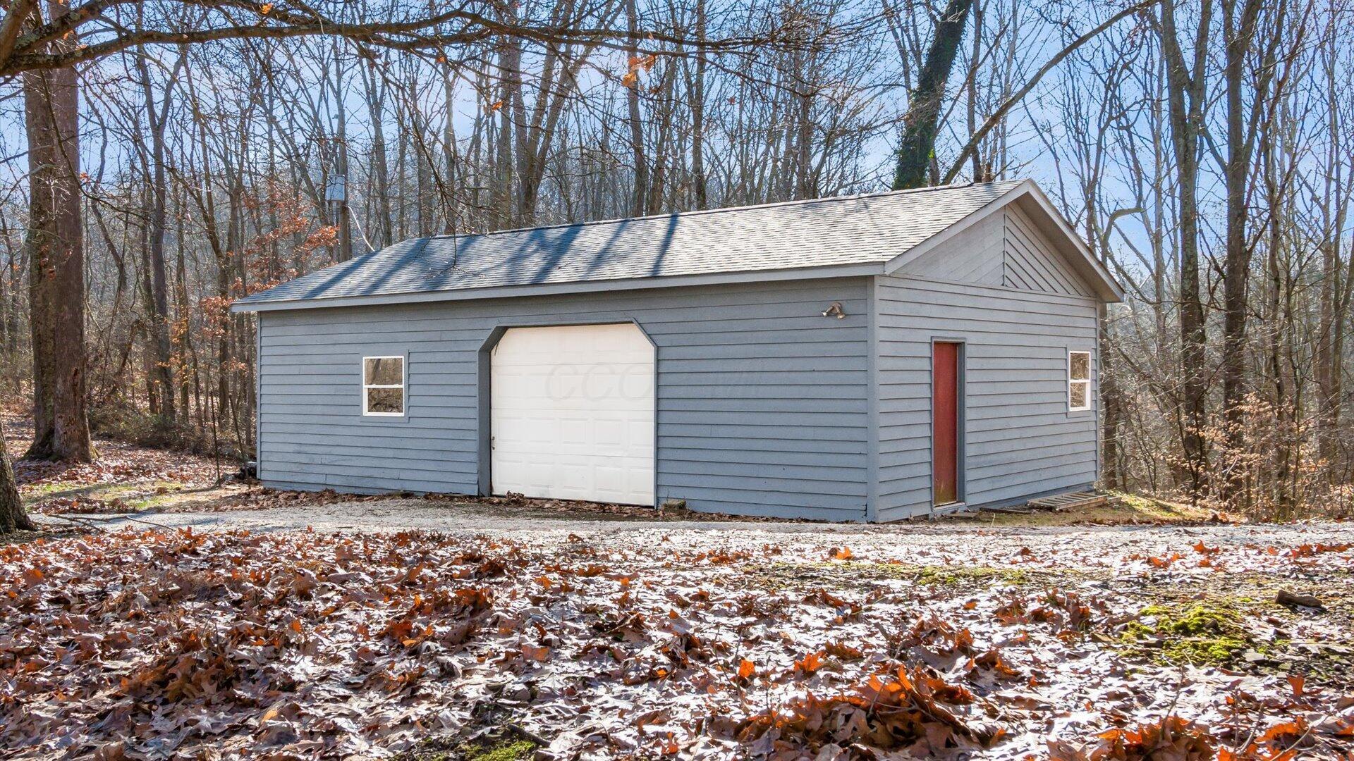 18988 Claypool Road Property Photo 44