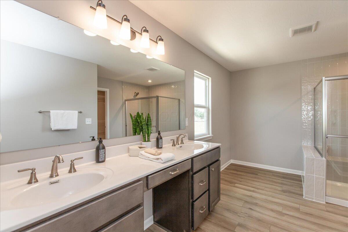 1726 Skybrook Boulevard Property Photo 24