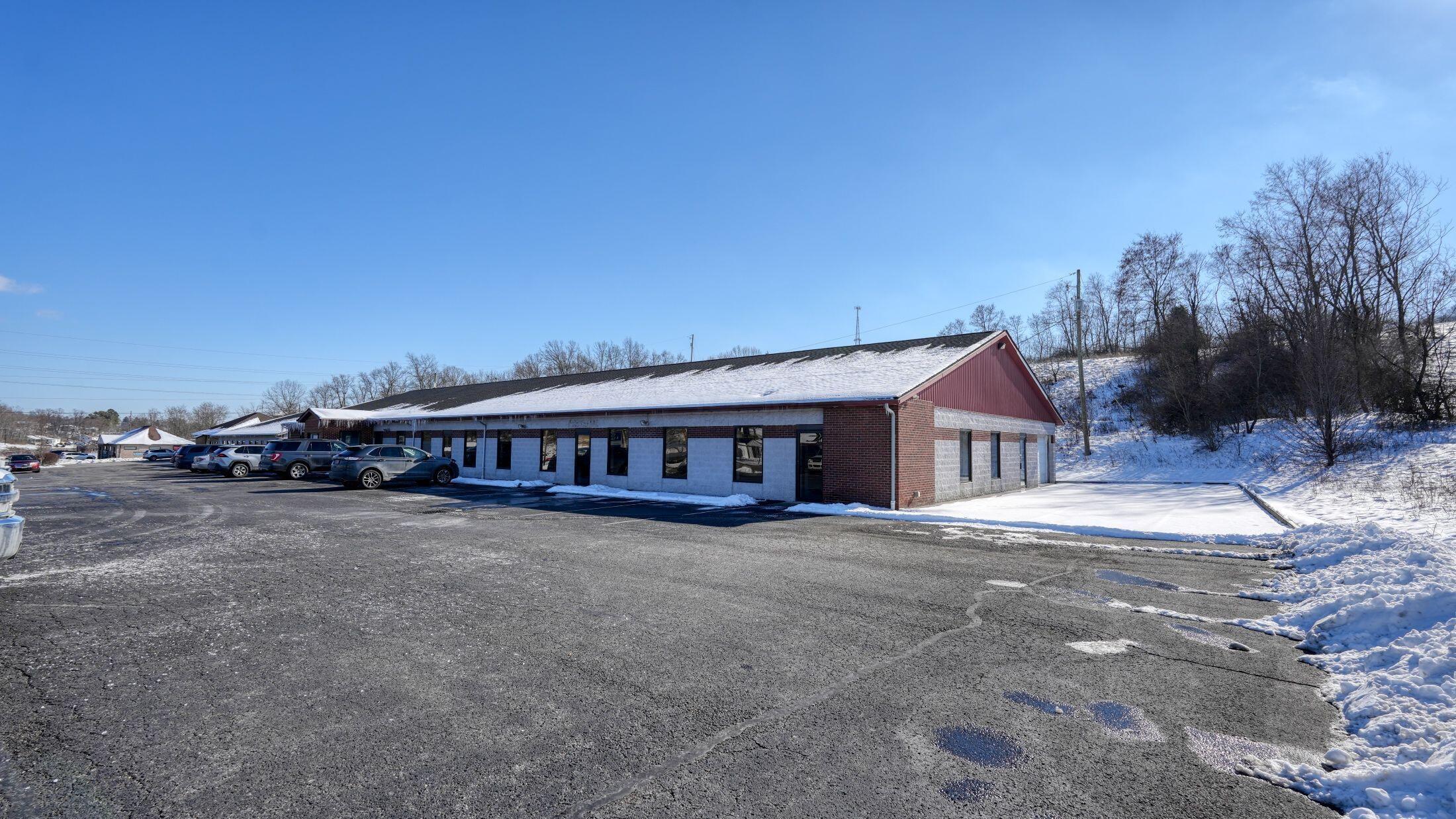 2560 Maysville Pike Property Photo 3