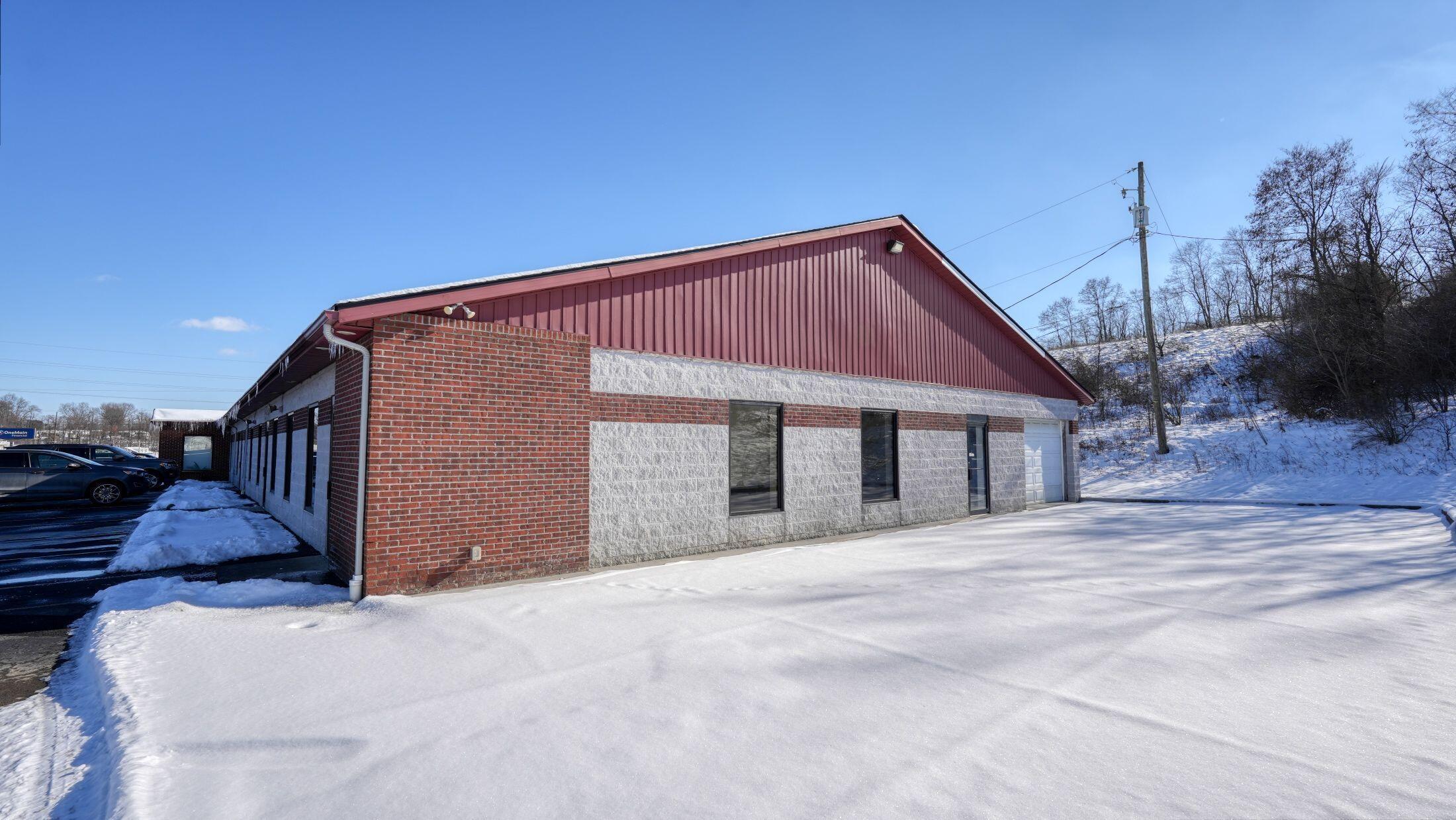 2560 Maysville Pike Property Photo 4