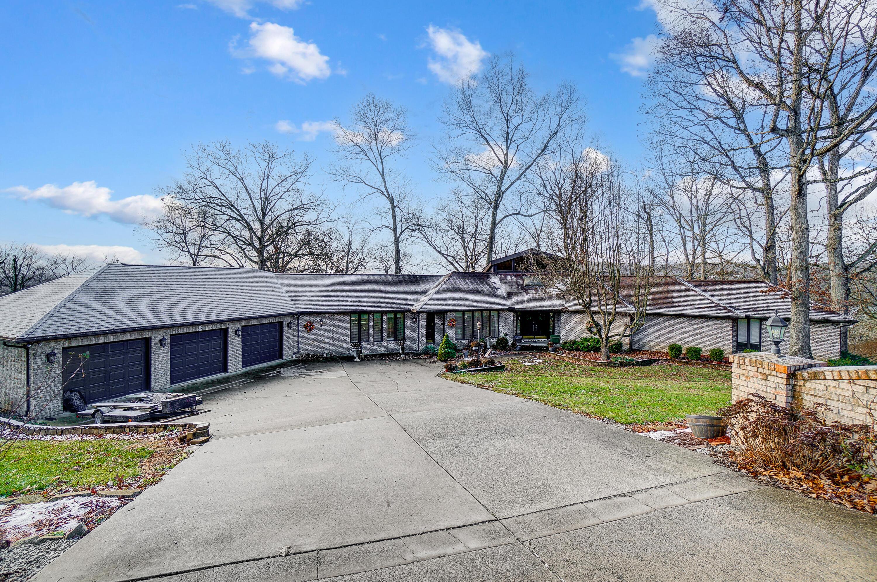 116 Forest Hills Boulevard Property Photo
