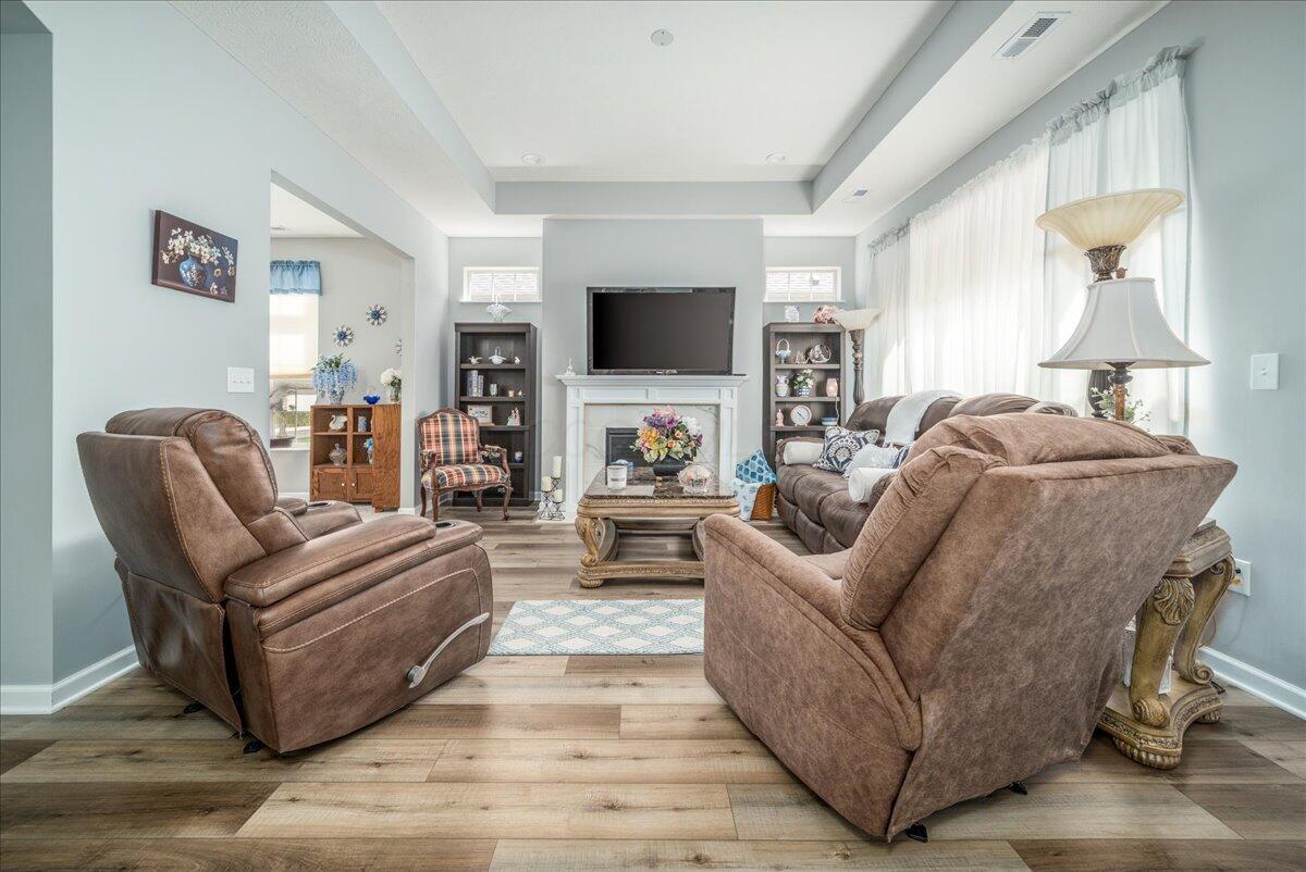 1621 E Waterside Drive Property Photo 10