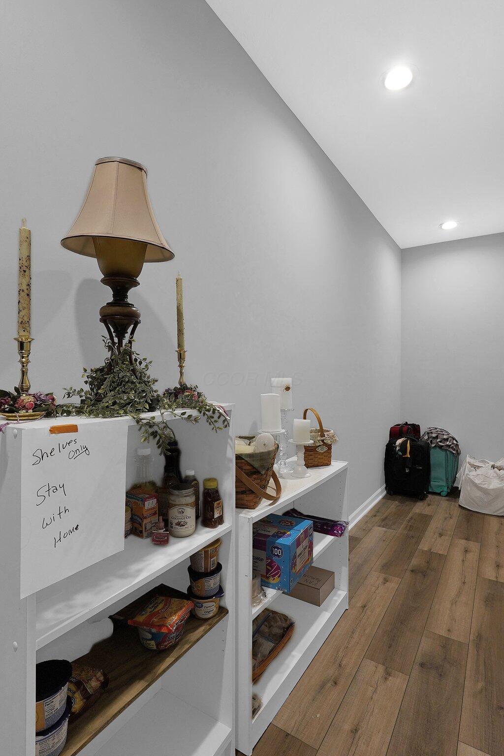 1621 E Waterside Drive Property Photo 18