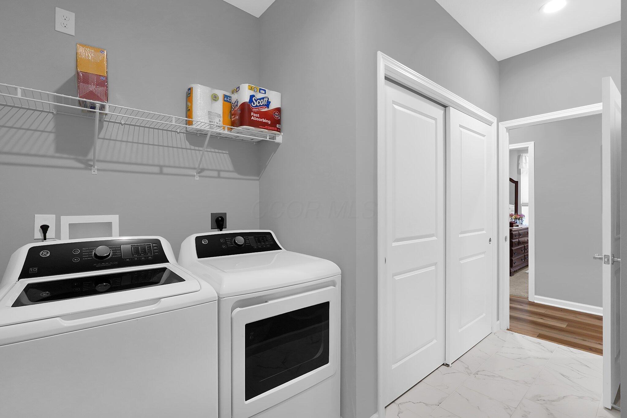 1621 E Waterside Drive Property Photo 19