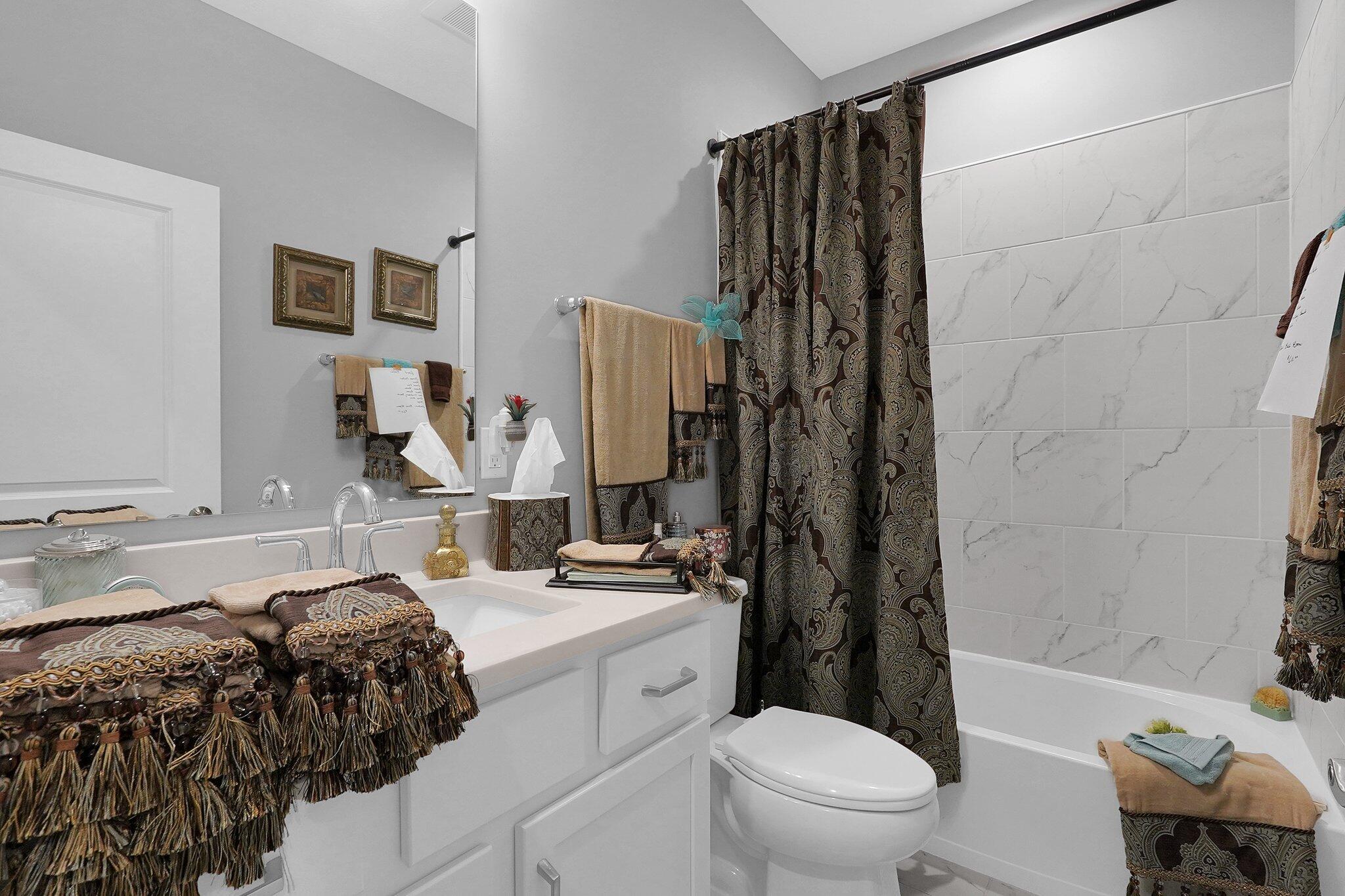 1621 E Waterside Drive Property Photo 22