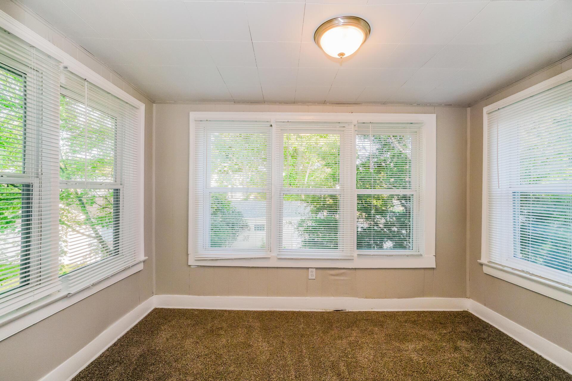 221 Columbian Avenue Property Photo 7