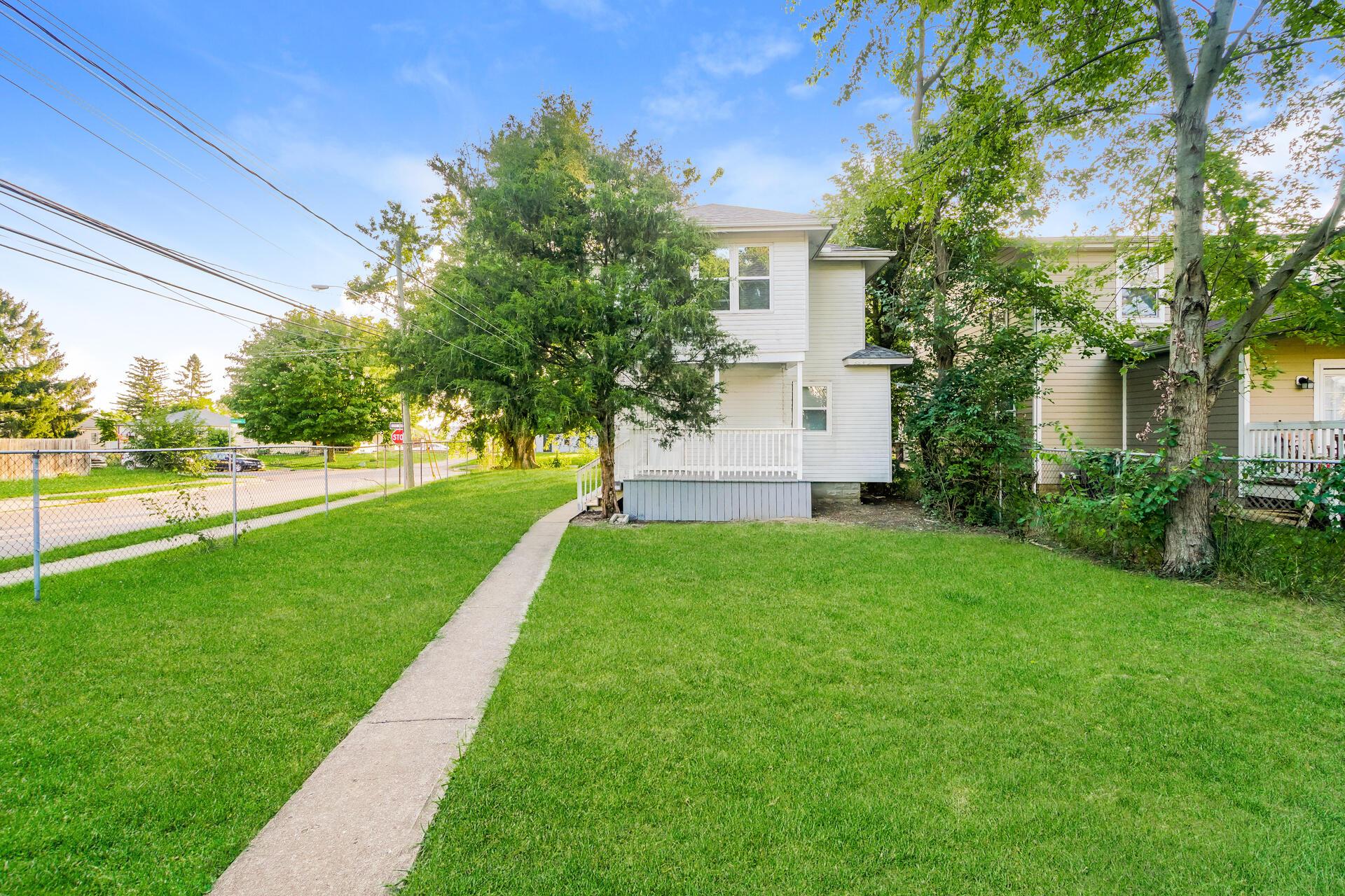 221 Columbian Avenue Property Photo 15