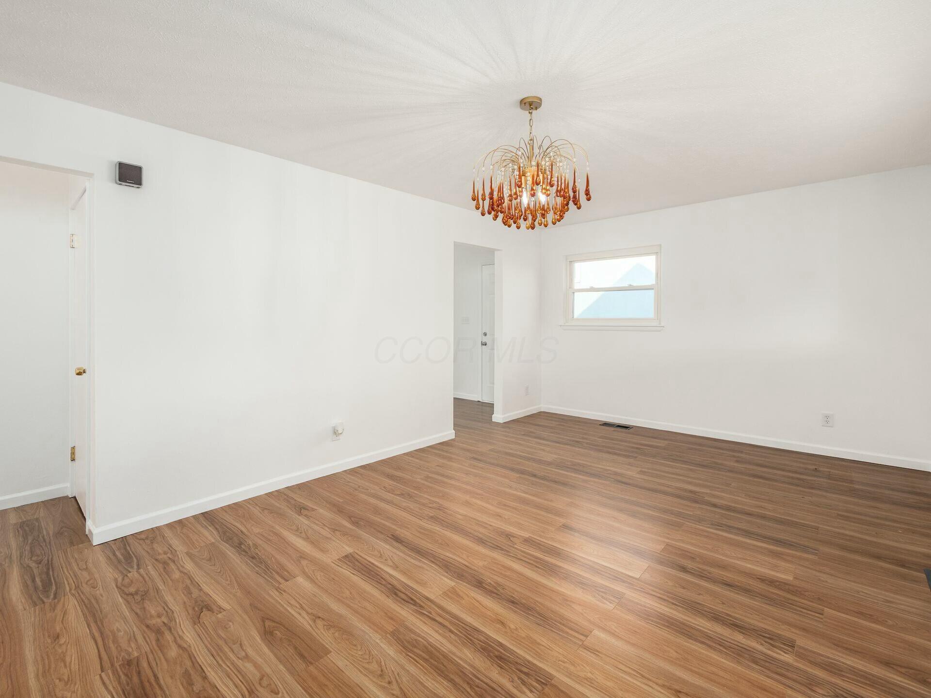 633 Scriven Avenue Property Photo 10