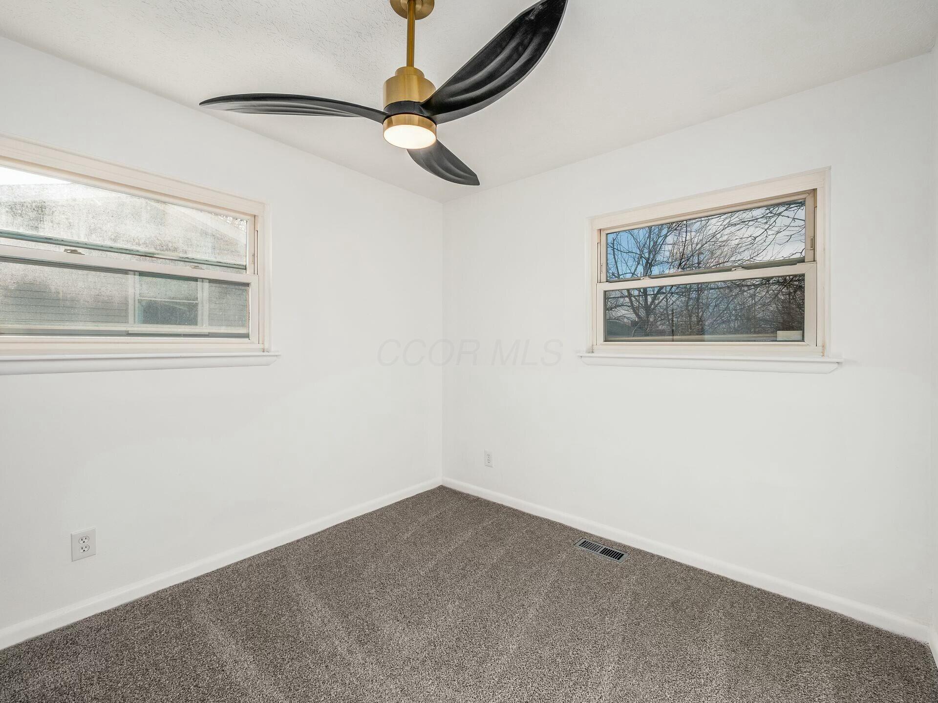 633 Scriven Avenue Property Photo 21