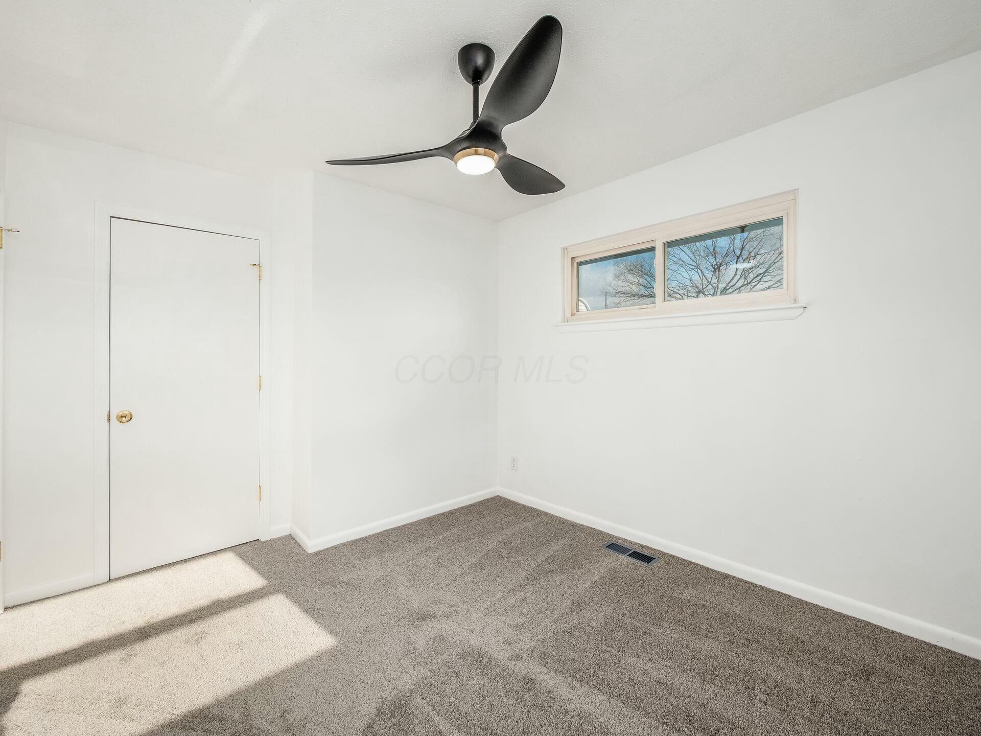 633 Scriven Avenue Property Photo 25