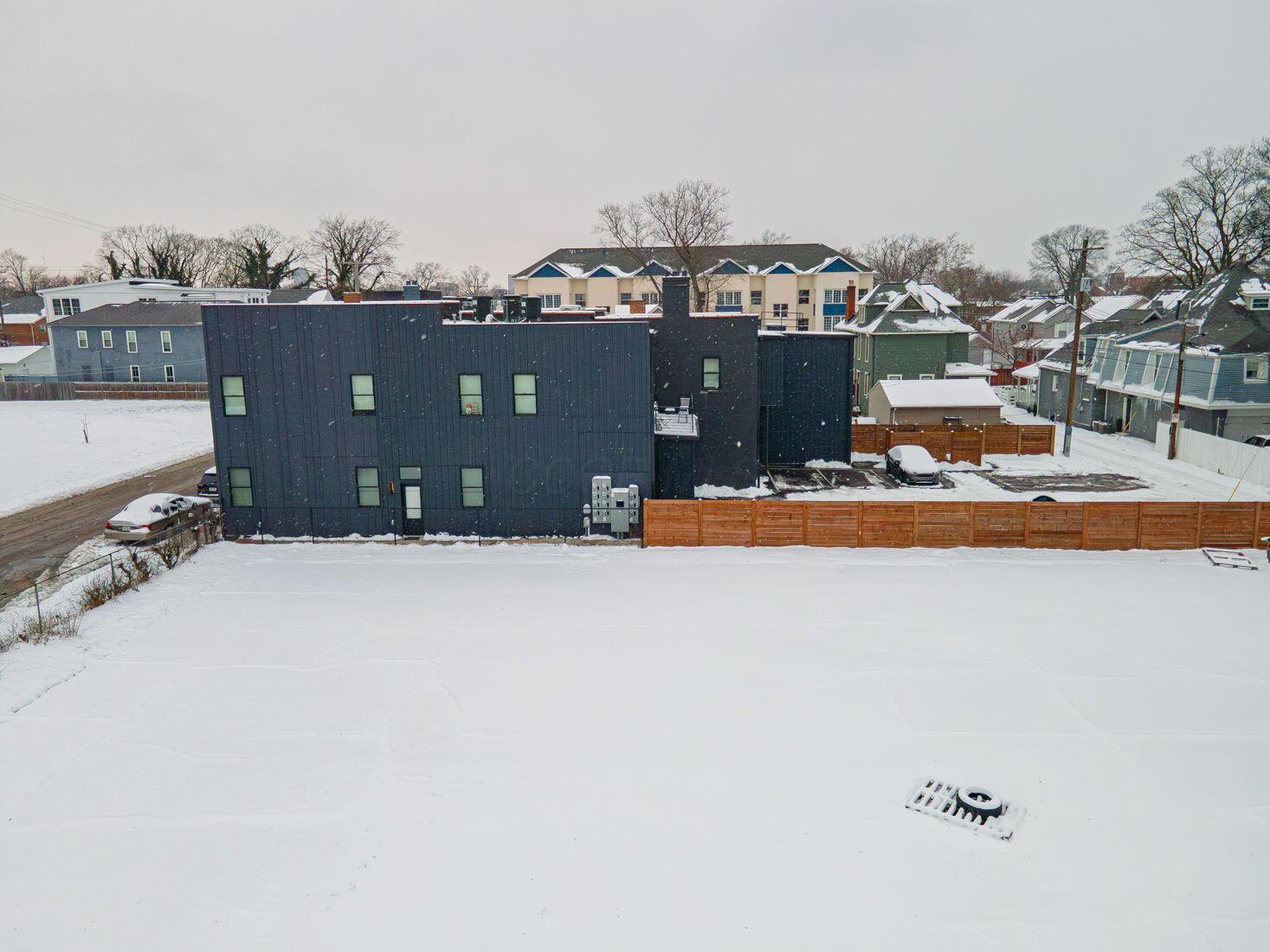 1258 E Oak Street Property Photo 5